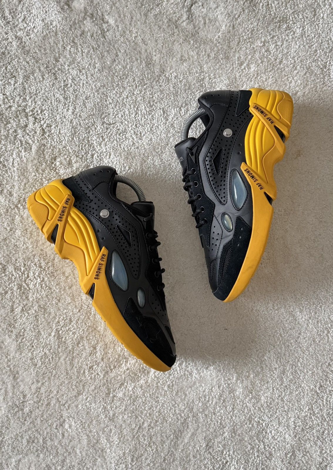 Raf Simons Raf Simons Cylon-21 (Runner) Black Yellow Size US 7 / EU 40 - 1 Thumbnail
