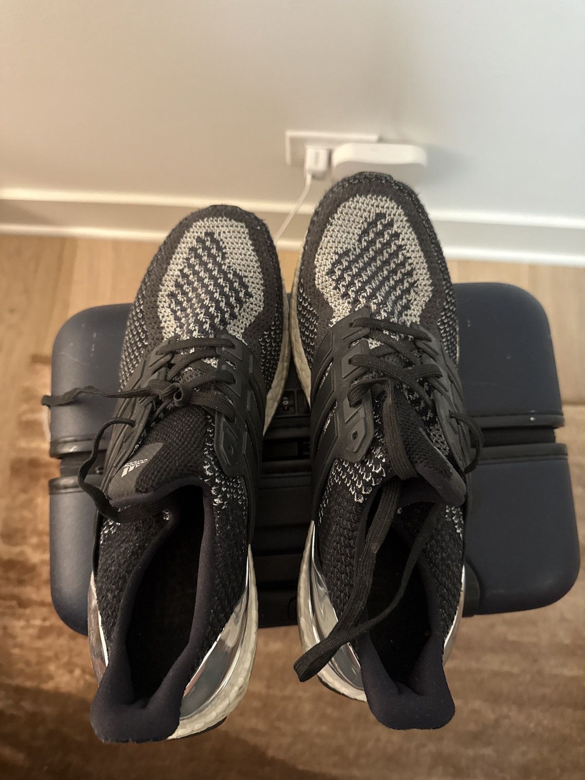 Adidas Adidas uptraboosr silver Size US 10 / EU 43 - 3 Thumbnail