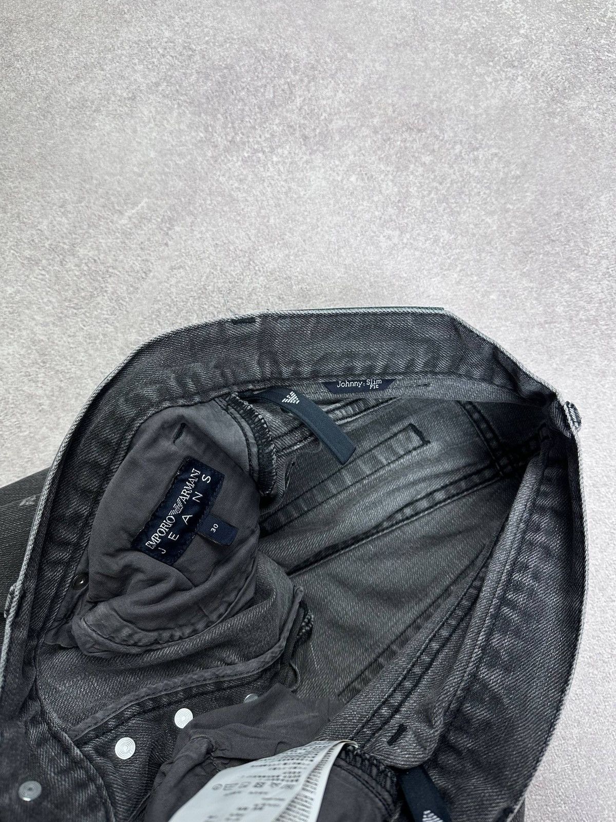 Emporio Armani Vintage Emporio Armani Metal Logo Grey Baggy Jeans Rare 30 Size US 30 / EU 46 - 14 Thumbnail