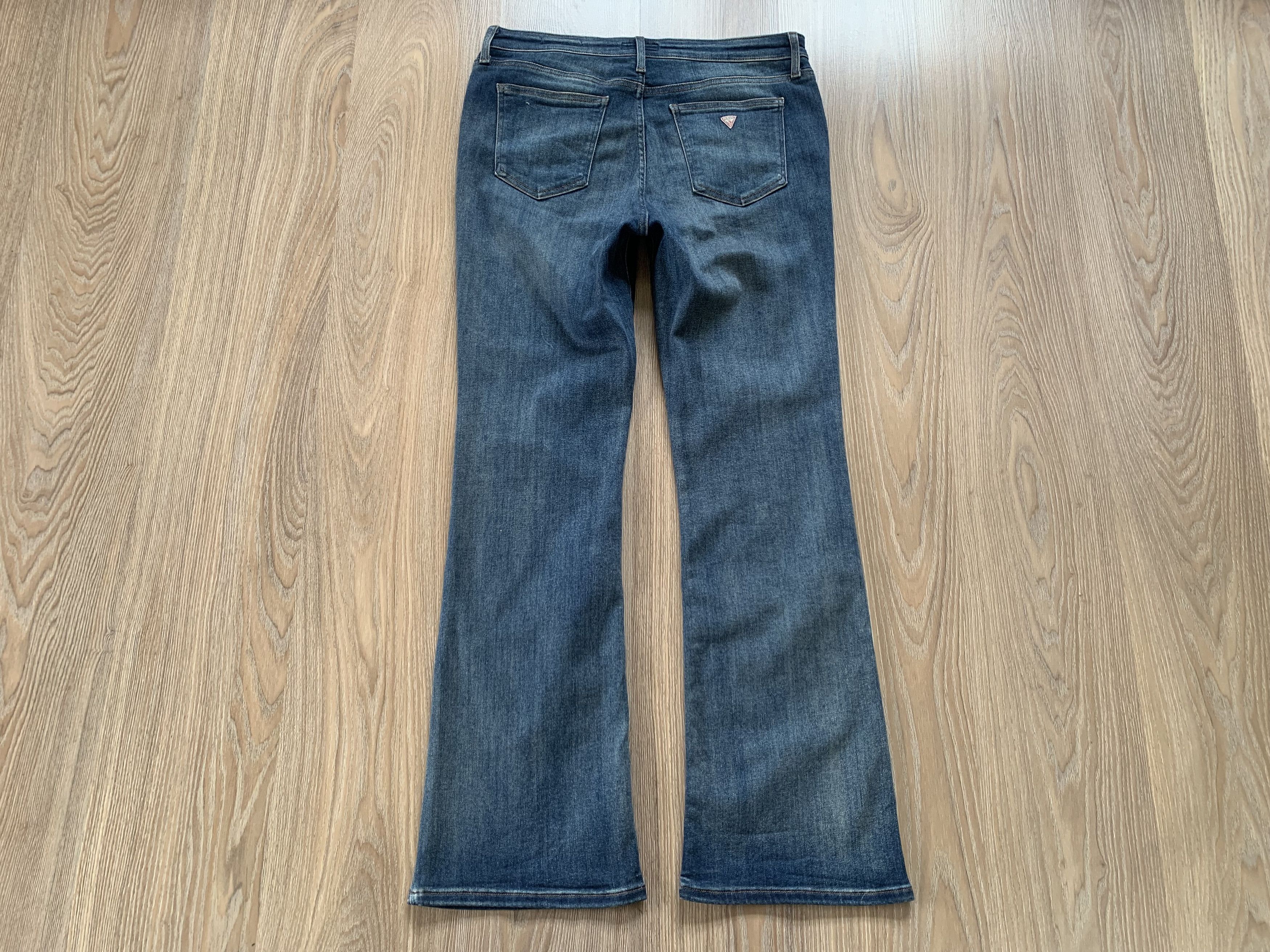 Guess Guess Women’s Mid Rise Bootcut Bell Bottom Stretch Jeans Size 32" / US 10 / IT 46 - 3 Thumbnail