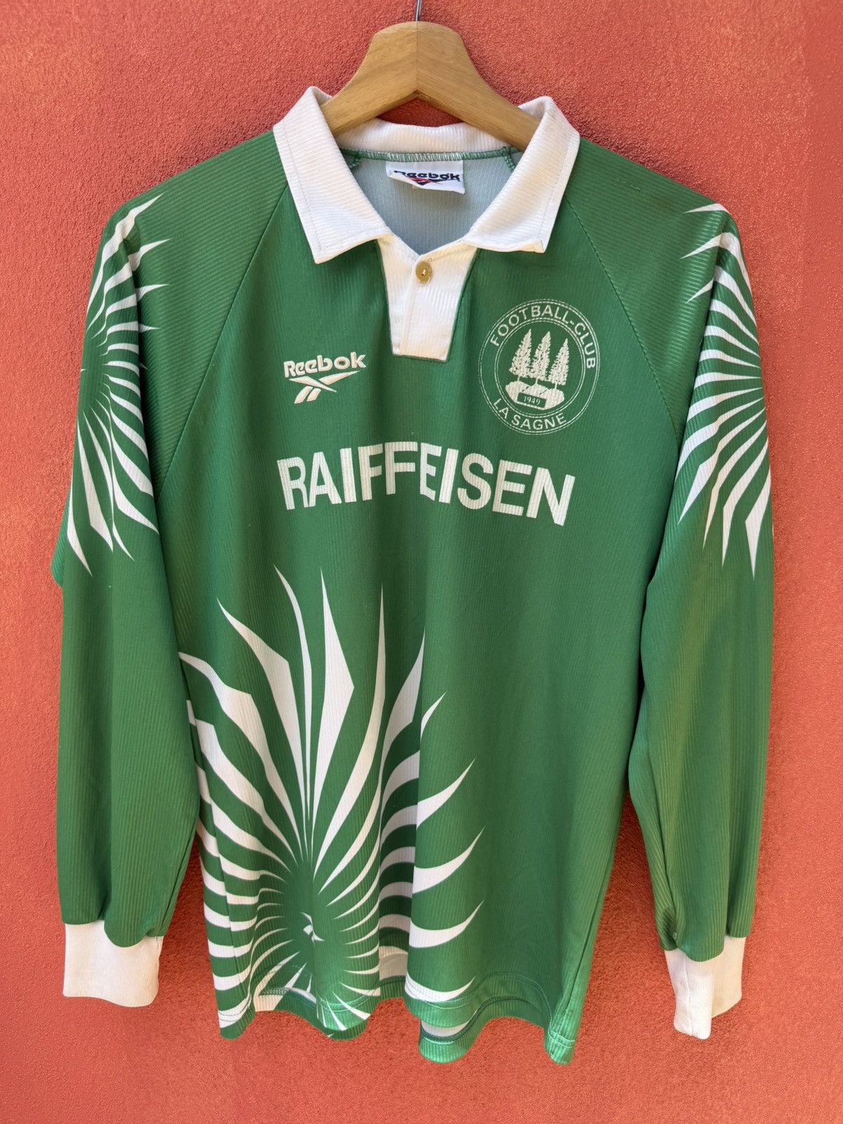 Reebok Football Club La Sagne x Number 8 Size US M / EU 48-50 / 2 - 1 Thumbnail