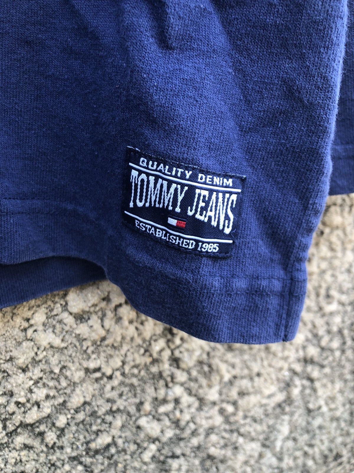 Tommy Hilfiger × Vintage Vintage Tommy Hilfiger Big Logo Polo Rugby Size US L / EU 52-54 / 3 - 5 Thumbnail