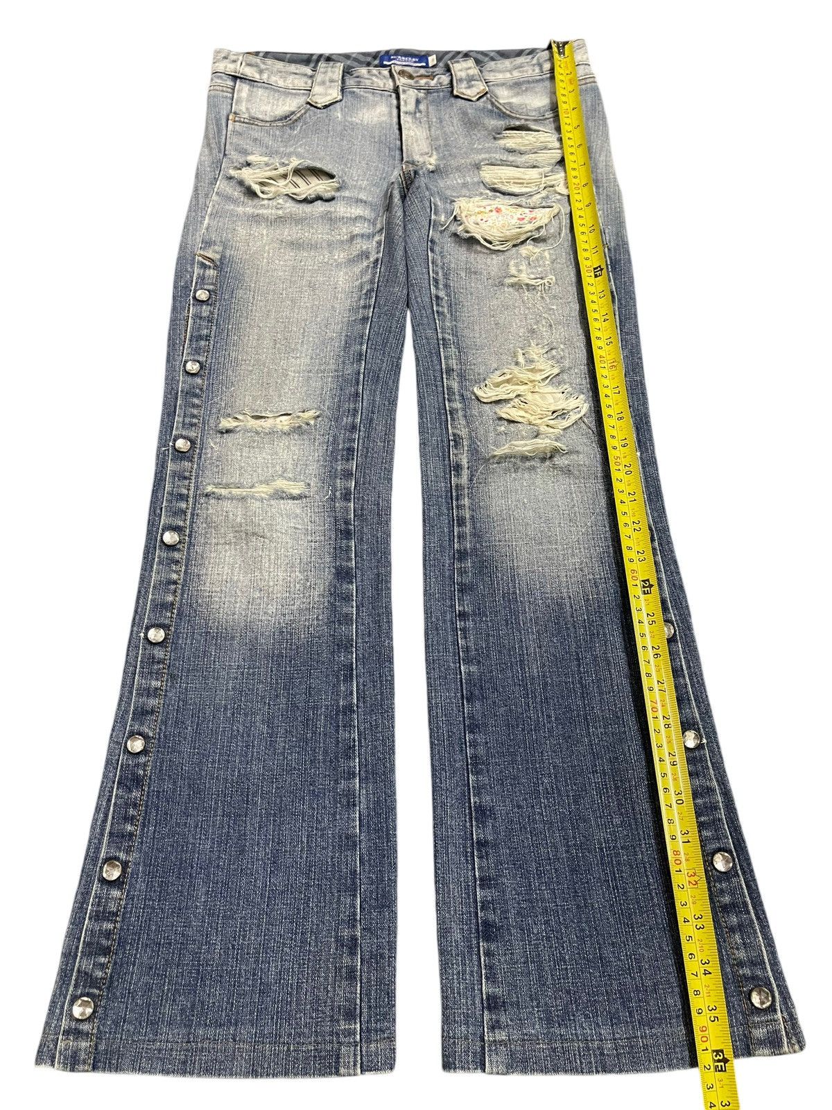 Burberry Vintage Burberry Blue Label Side Button Style Bootcut Jeans Size 30" / US 8 / IT 44 - 10 Thumbnail