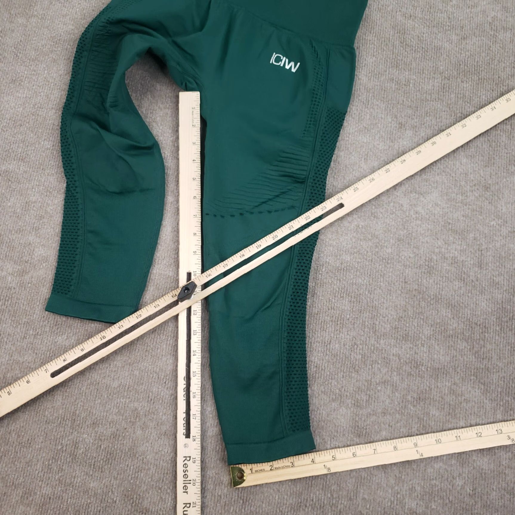Vintage ICIW Leggings Womens Large Green Tights Laser Cut Holes Size 36" / US 14 / IT 50 - 2 Thumbnail