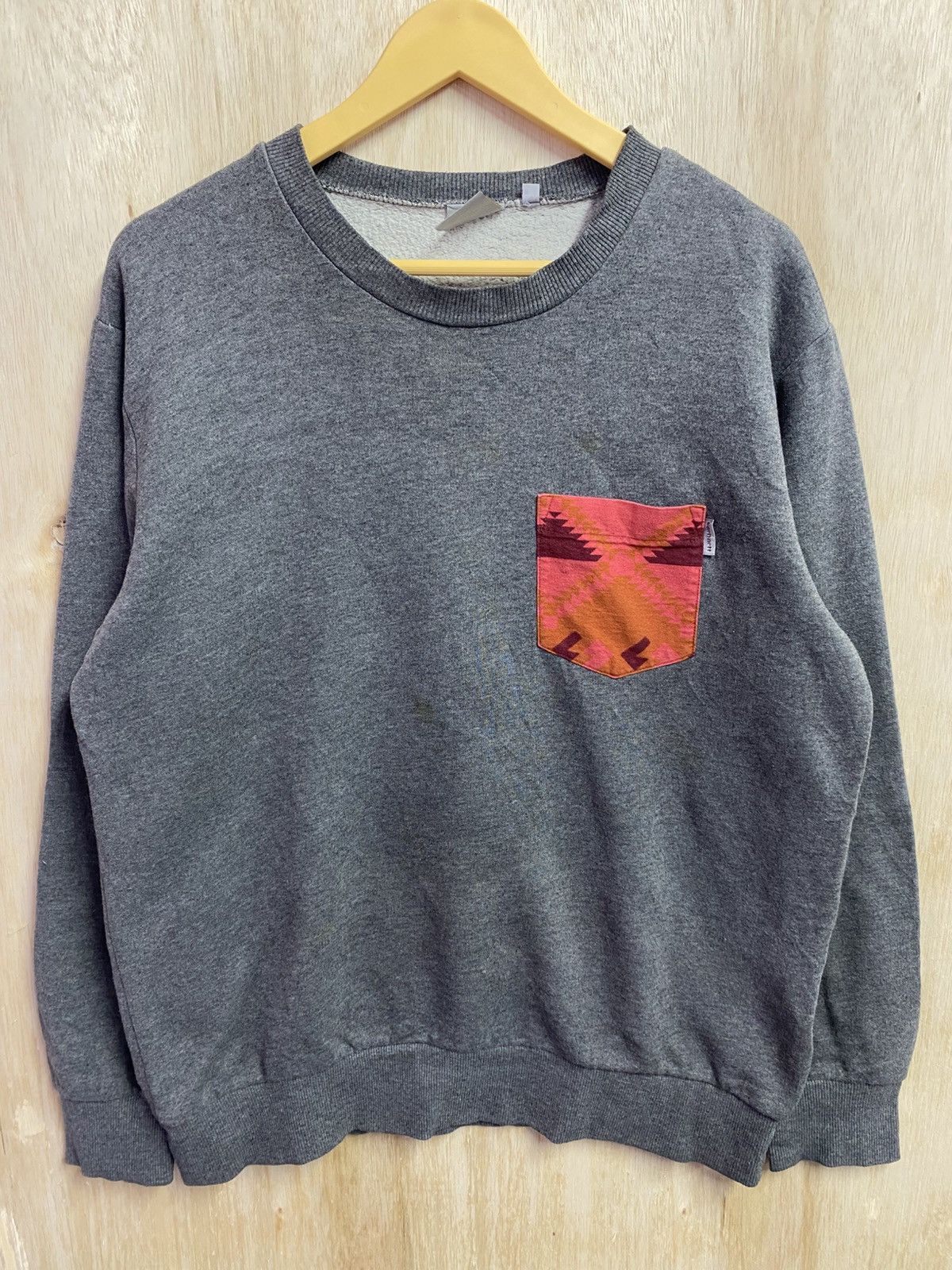 Carhartt Carhartt WIP Baton or Eaton Pocket Sweatshirt in Dark Grey Size US XL / EU 56 / 4 - 1 Thumbnail