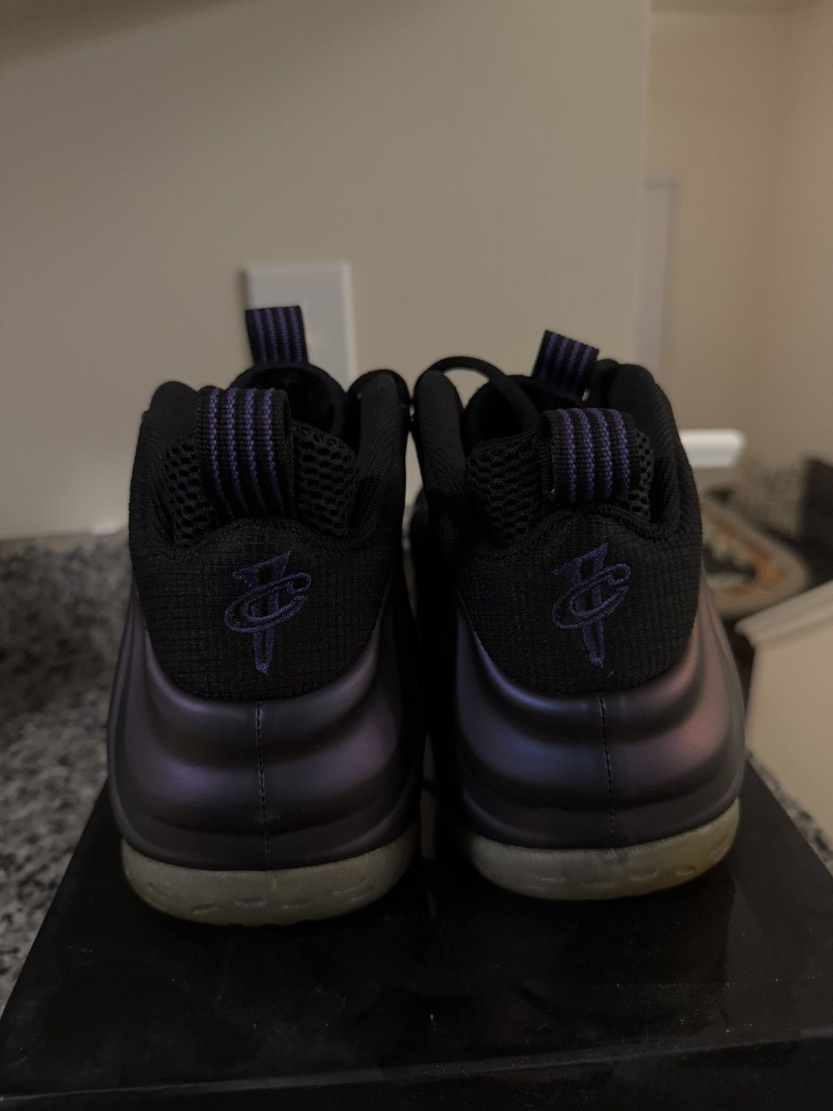 Nike Nike Air Foamposite One 2017 Eggplant (314996-008) Size 12 Size US 12 / EU 45 - 9 Thumbnail