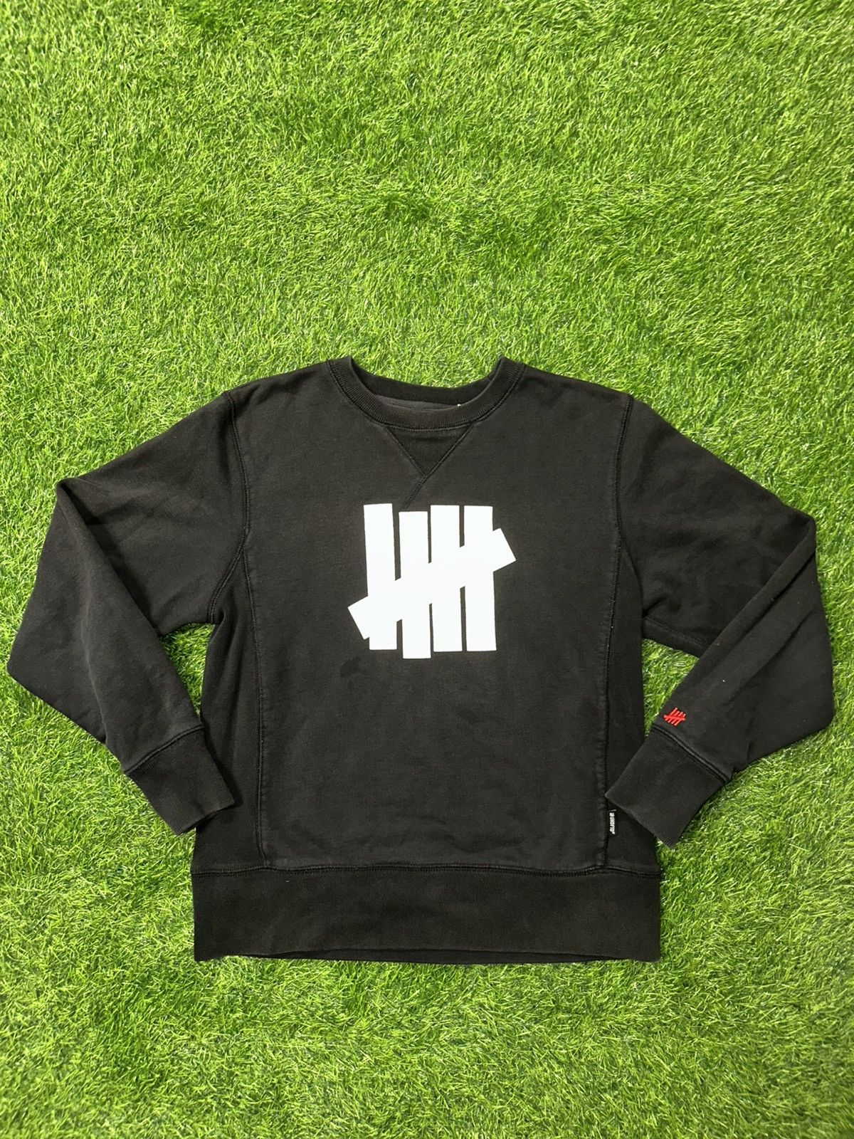 Undefeated Undefeated Crewneck Sweater Size Small Size US S / EU 44-46 / 1 - 1 Thumbnail