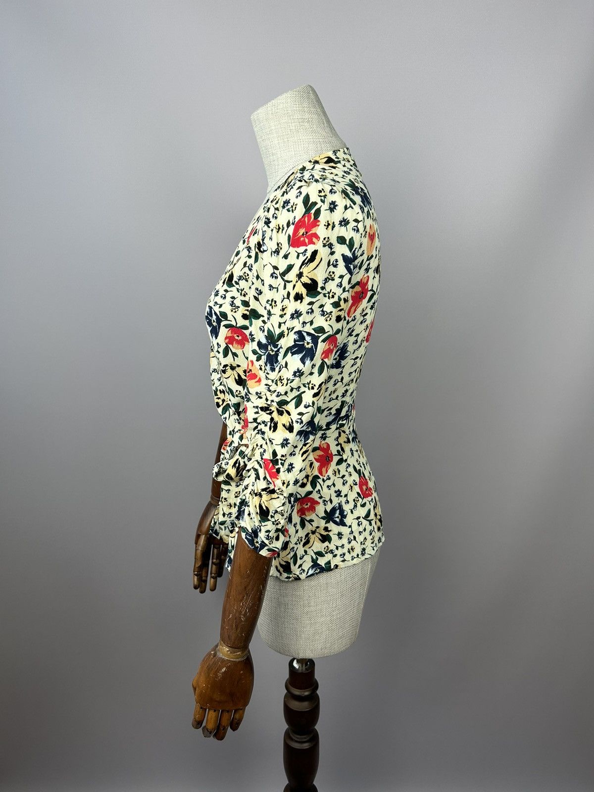 ba&sh Ba&Sh Paco Floral Wrap Top In Ecru 100% Viscose Size 0 XS Size XS / US 0-2 / IT 36-38 - 4 Thumbnail