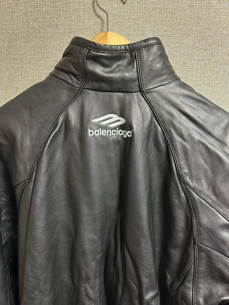 Balenciaga Balenciaga 3B Logo Embroidered Soft Sheepskin Hooded Sport Size US S / EU 44-46 / 1 - 3 Thumbnail