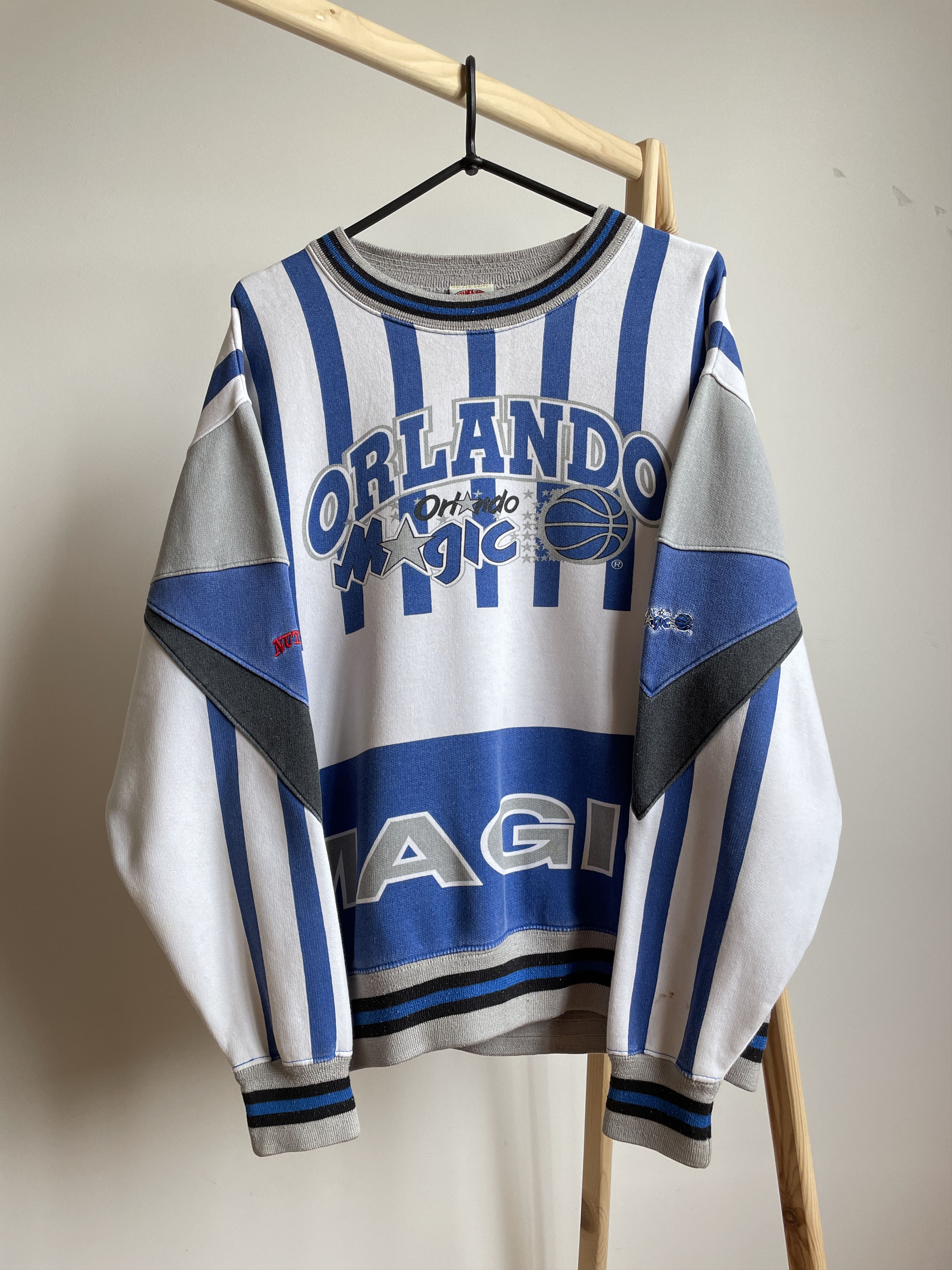 Image of Vintage 90's Nba Orlando Magic Sweatshirt in Blue, Men's (Size Small)