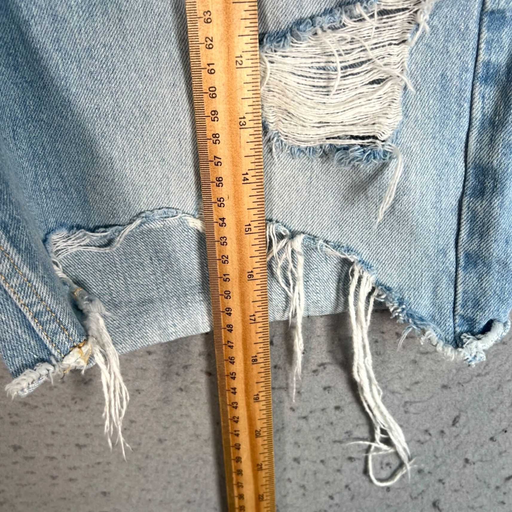 Vintage Pull & Bear Womens Shorts Size 6 Distressed Denim Blue Size 28" / US 6 / IT 42 - 6 Thumbnail
