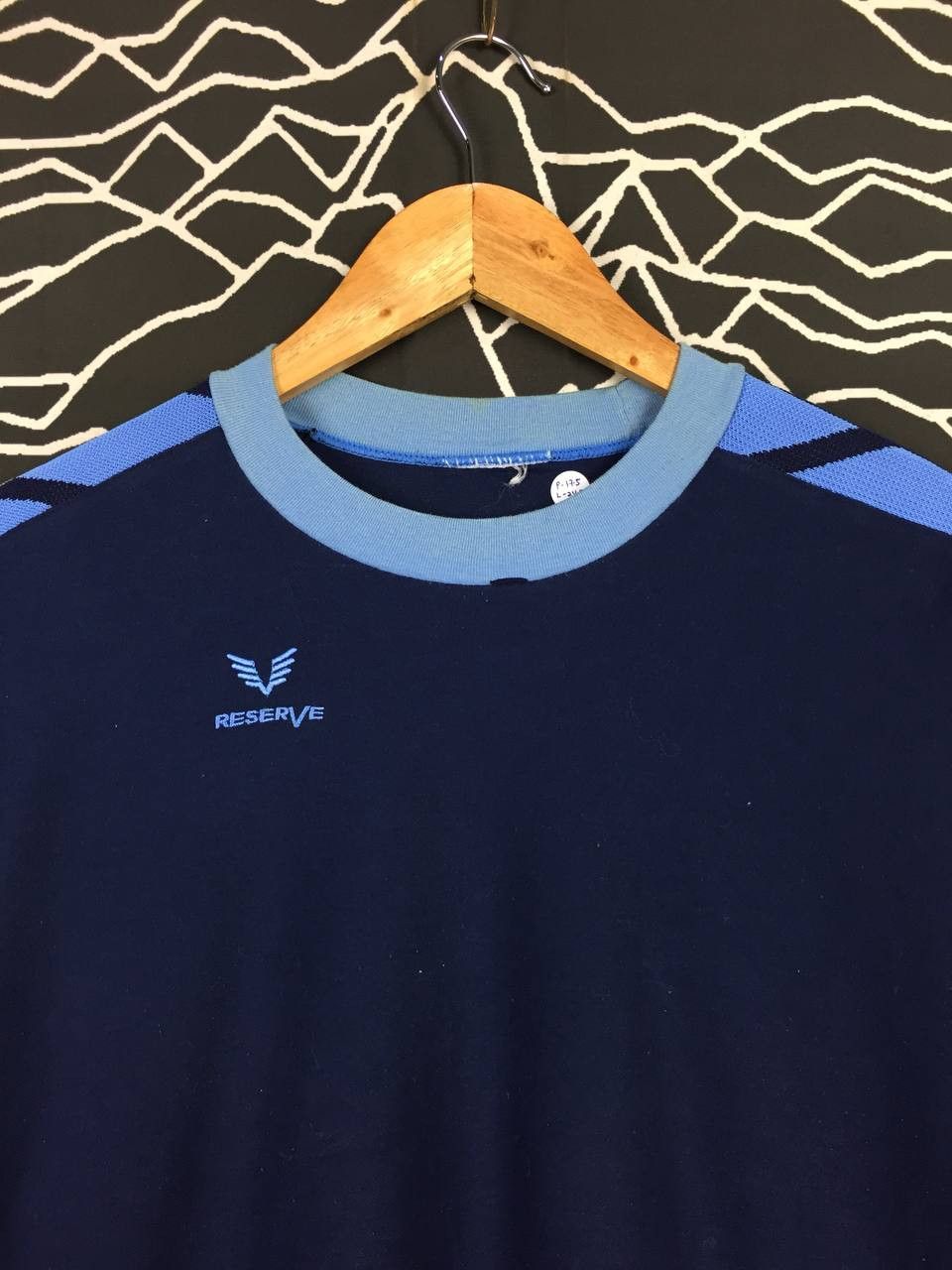 Sports Specialties × Vintage Vtg Reverse Side Tape Embroidered Logo Longsleeve Tee Size US S / EU 44-46 / 1 - 3 Thumbnail