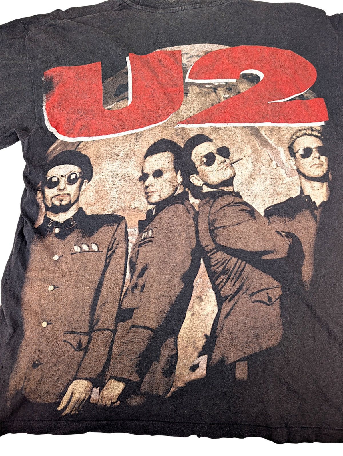 Vintage U2 Vintage 90s Single Stiched Rap Graphic Tee Merch Band Size US L / EU 52-54 / 3 - 8 Thumbnail