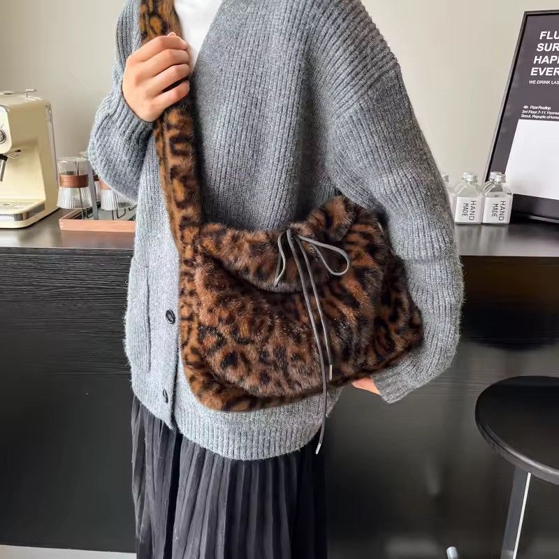 Other Leopard Faux Fur Fluffy Luxury Streetwear Crossbody Y2k Bag Size ONE SIZE - 1 Thumbnail