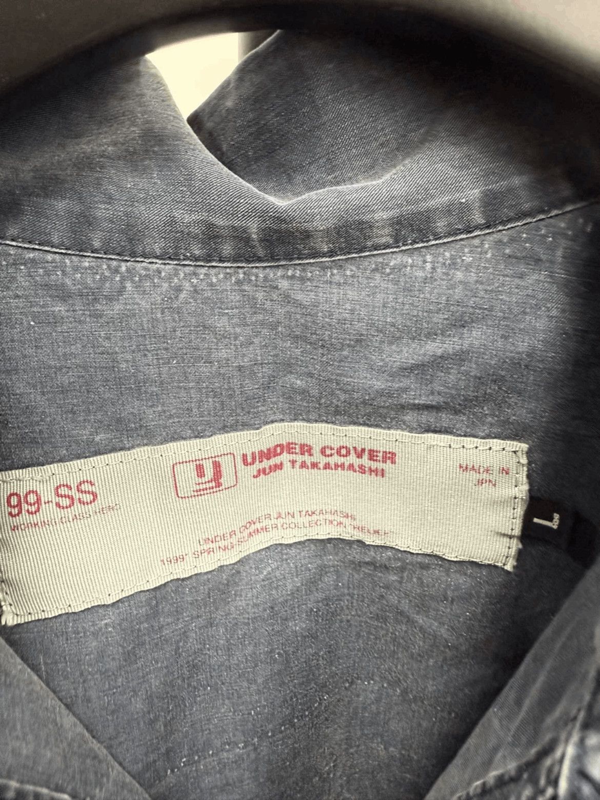 Undercover Sz L Undercover 99SS Relief "Working Class Hero" Zip Up Pol Size US L / EU 52-54 / 3 - 8 Thumbnail