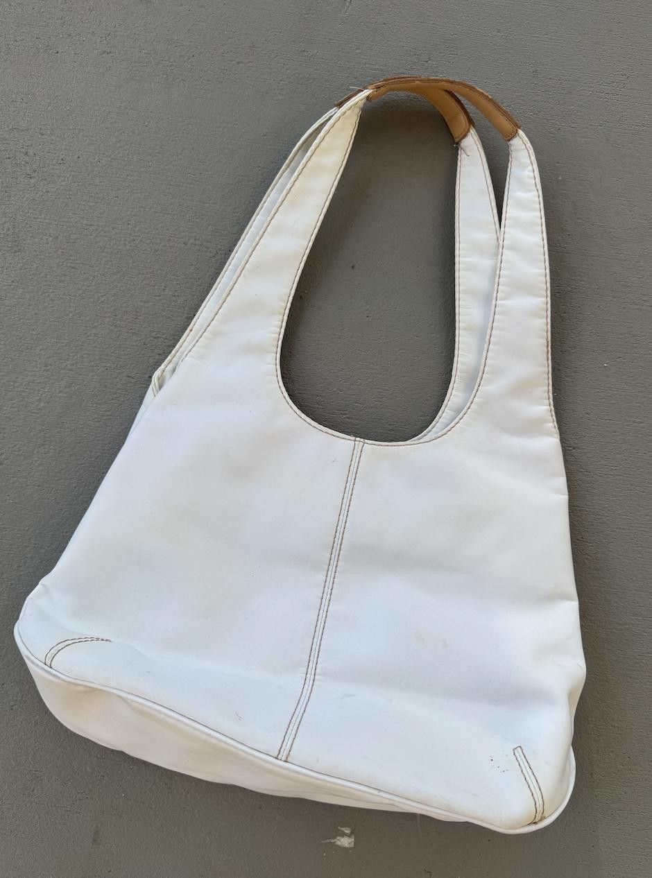 Designer White Shoulder Bag Size ONE SIZE - 1 Preview
