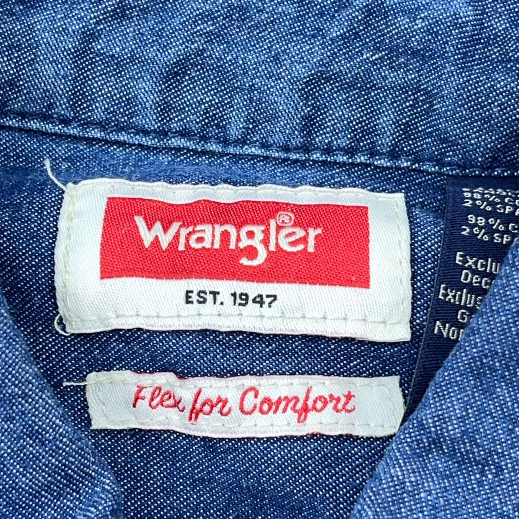 Wrangler VINTAGE Wrangler Shirt Men Medium Denim Blue Button Up Western Rugged Work Wear Jean Size US M / EU 48-50 / 2 - 6 Thumbnail