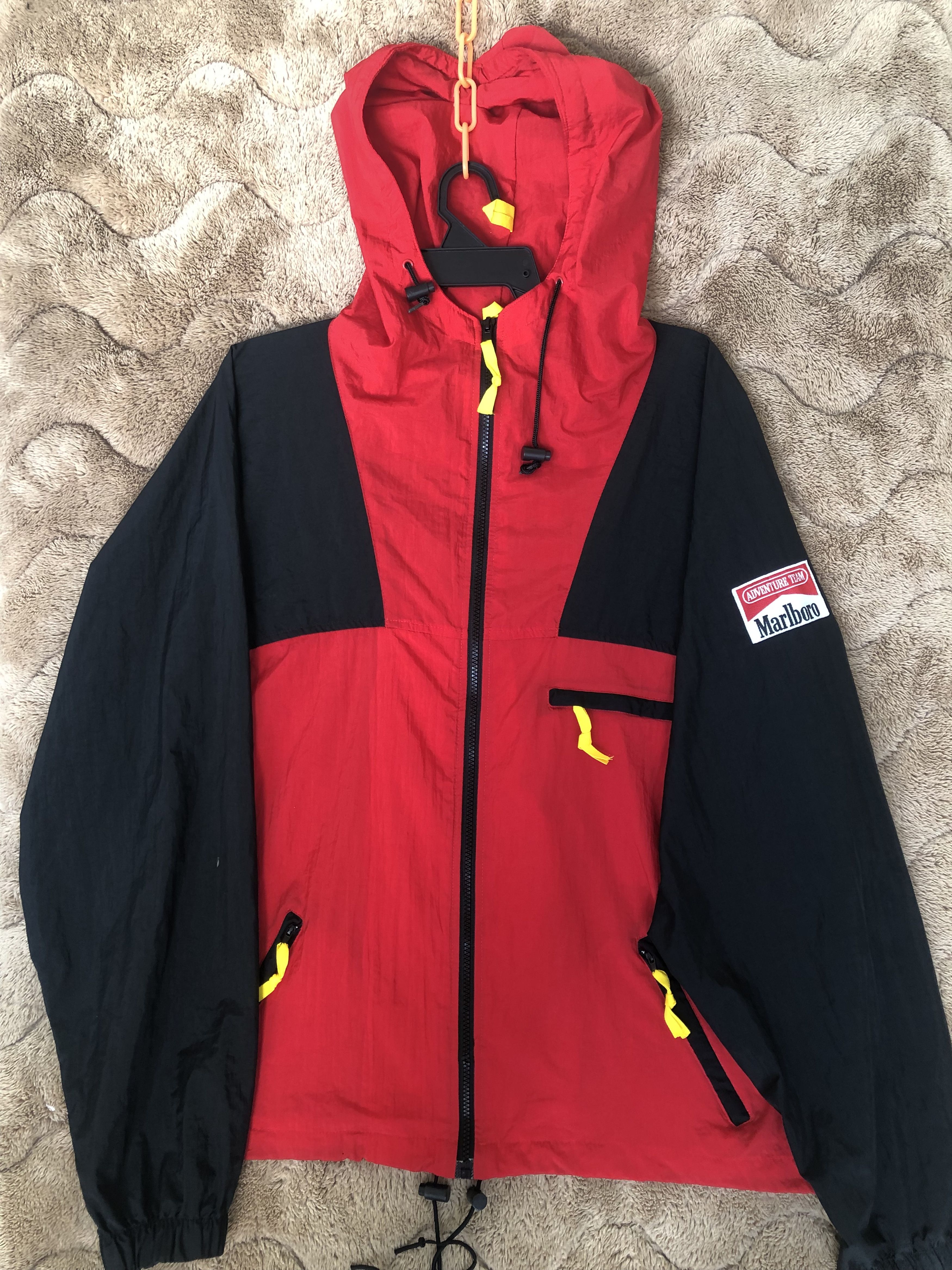 Marlboro Adventure Team Vintage Marlboro Adventure Team Light Jacket Size US XL / EU 56 / 4 - 1 Thumbnail