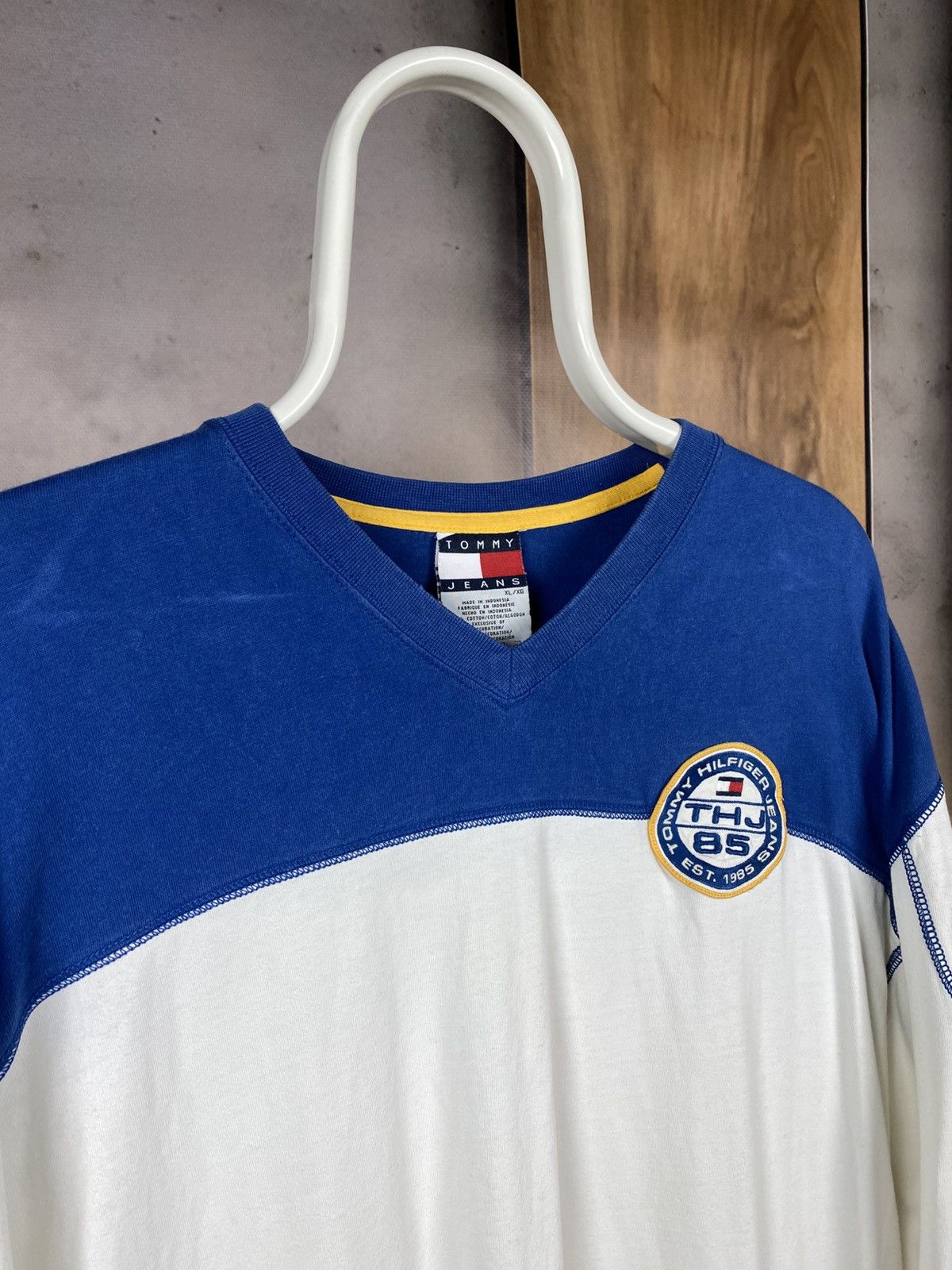 Tommy Hilfiger 🔥Vintage 90s Sweatshirt V-Neck Collar Tommy Hilfiger Jeans🔥 Size US XL / EU 56 / 4 - 10 Thumbnail