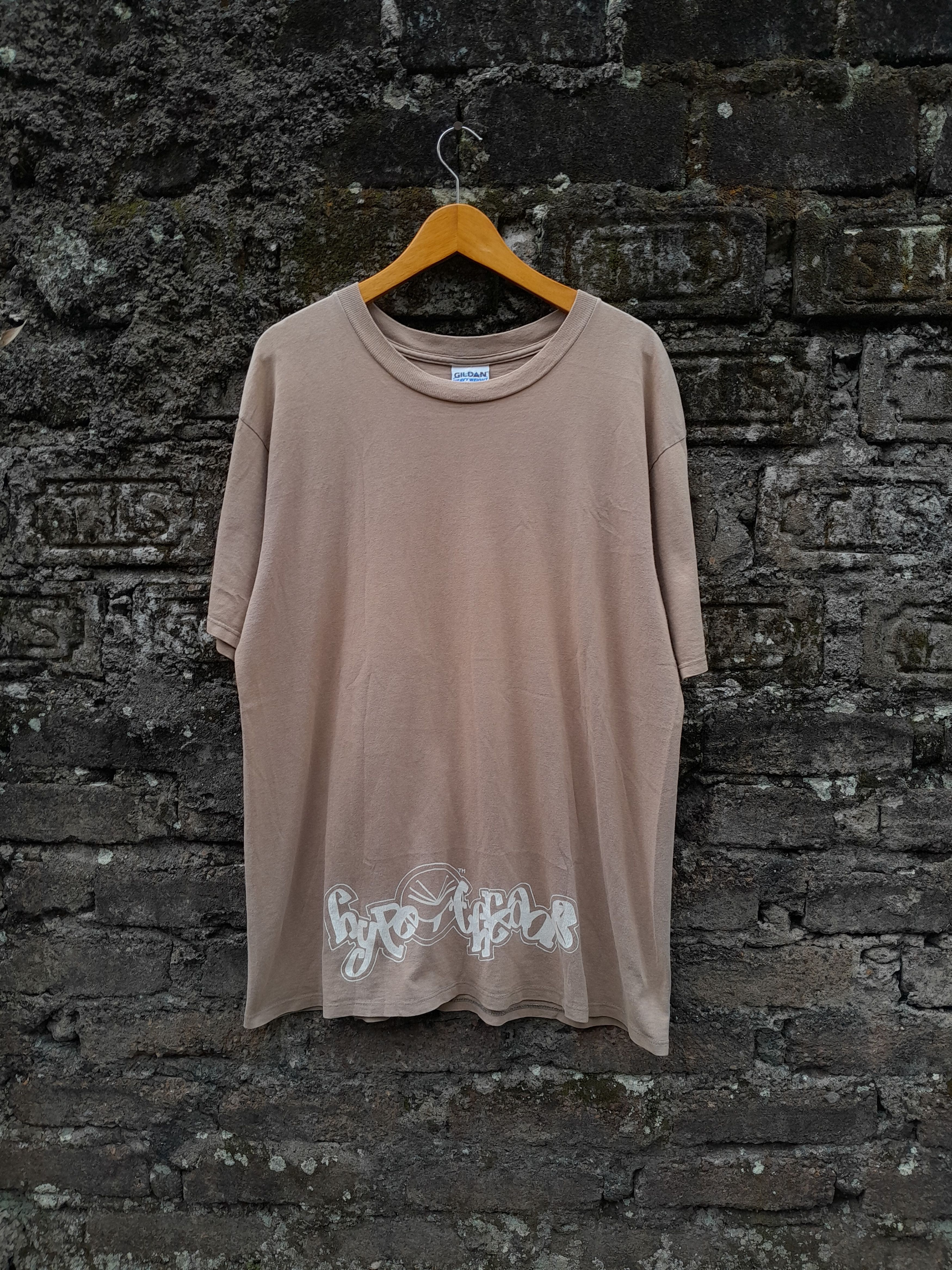 Vintage Vintage 90s Streetwear Hype Threads hip hop t-shirt Size US L / EU 52-54 / 3 - 1 Thumbnail