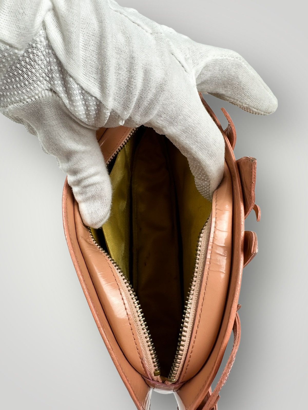 Undercover RARE Undercover Spring Summer 2015 Pretty Hate Bird clutch Size ONE SIZE - 16 Thumbnail