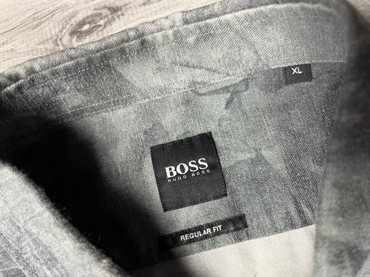 Hugo Boss Hugo Boss Regular Fit Abstract Shirt size XLarge Size US XL / EU 56 / 4 - 4 Thumbnail