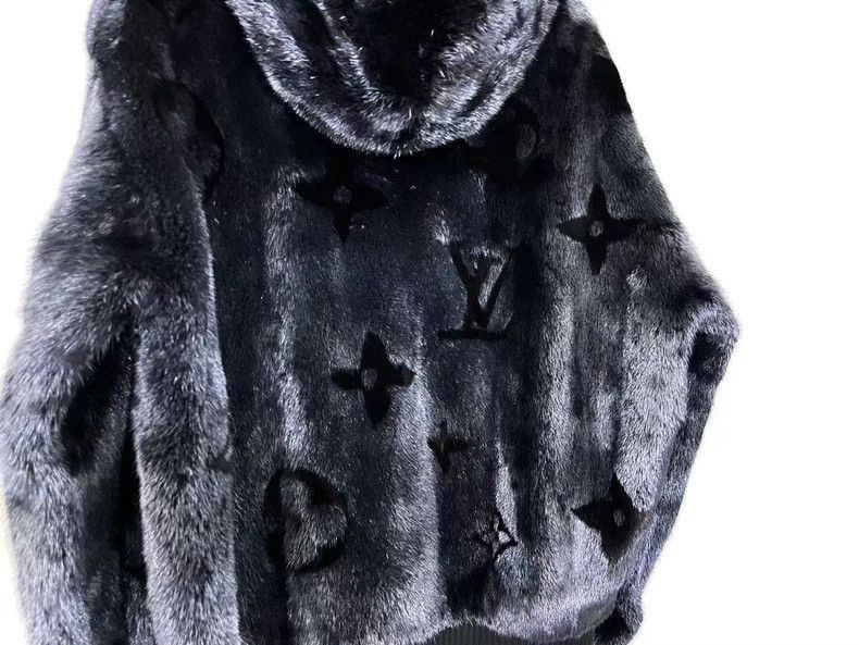 Louis Vuitton Louis Vuitton black mink fur hoodie-2507 Size US M / EU 48-50 / 2 - 4 Thumbnail