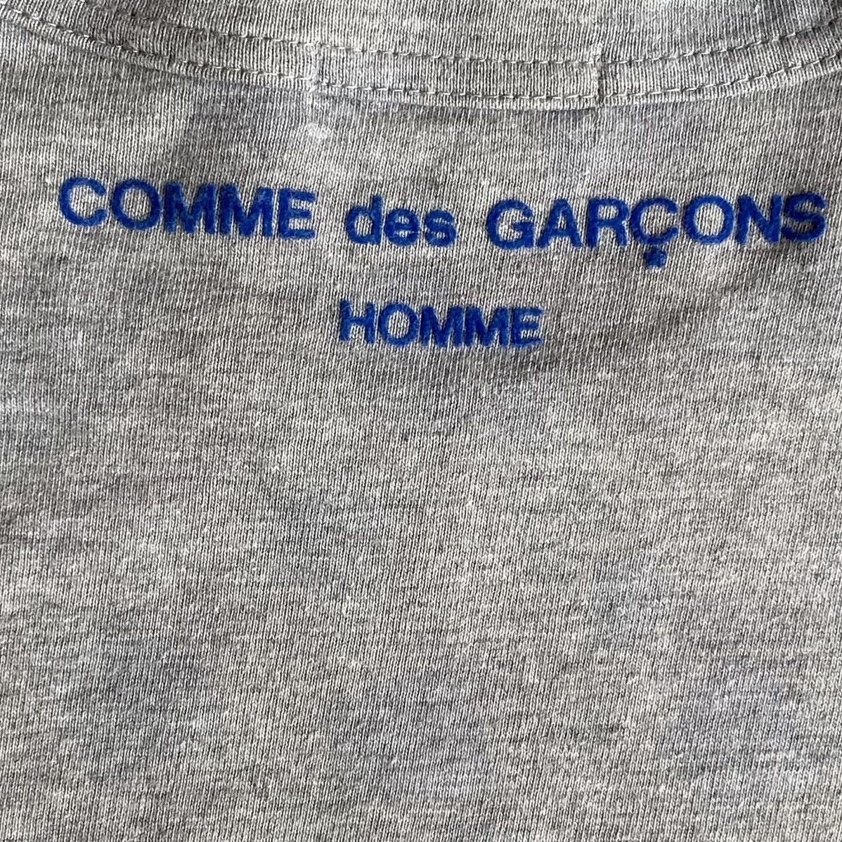 Comme des Garcons Vintage 2001 CDG Homme Logo T Shirt Size US S / EU 44-46 / 1 - 4 Thumbnail