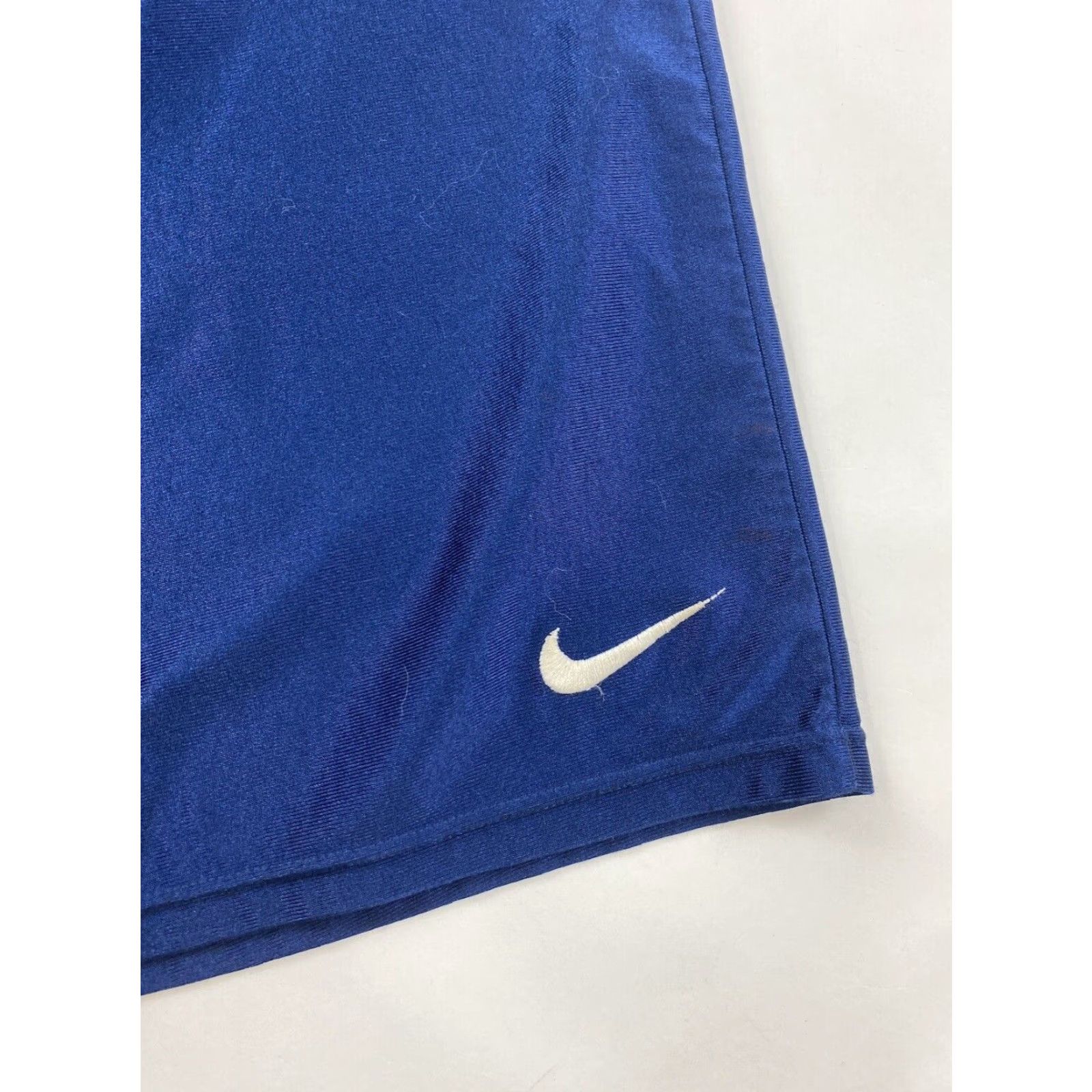 Nike VINTAGE Nike Athletic Shorts Men XL Blue USA Size US 36 / EU 52 - 2 Thumbnail