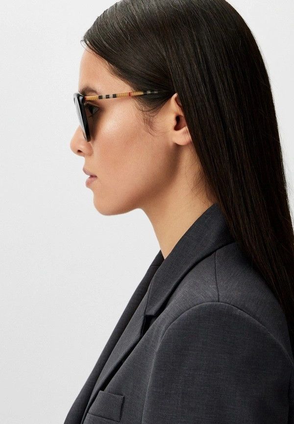 Burberry Burberry Women Sunglasses Cat Eye BE4407 385387 AUTHENTIC Size ONE SIZE - 11 Thumbnail