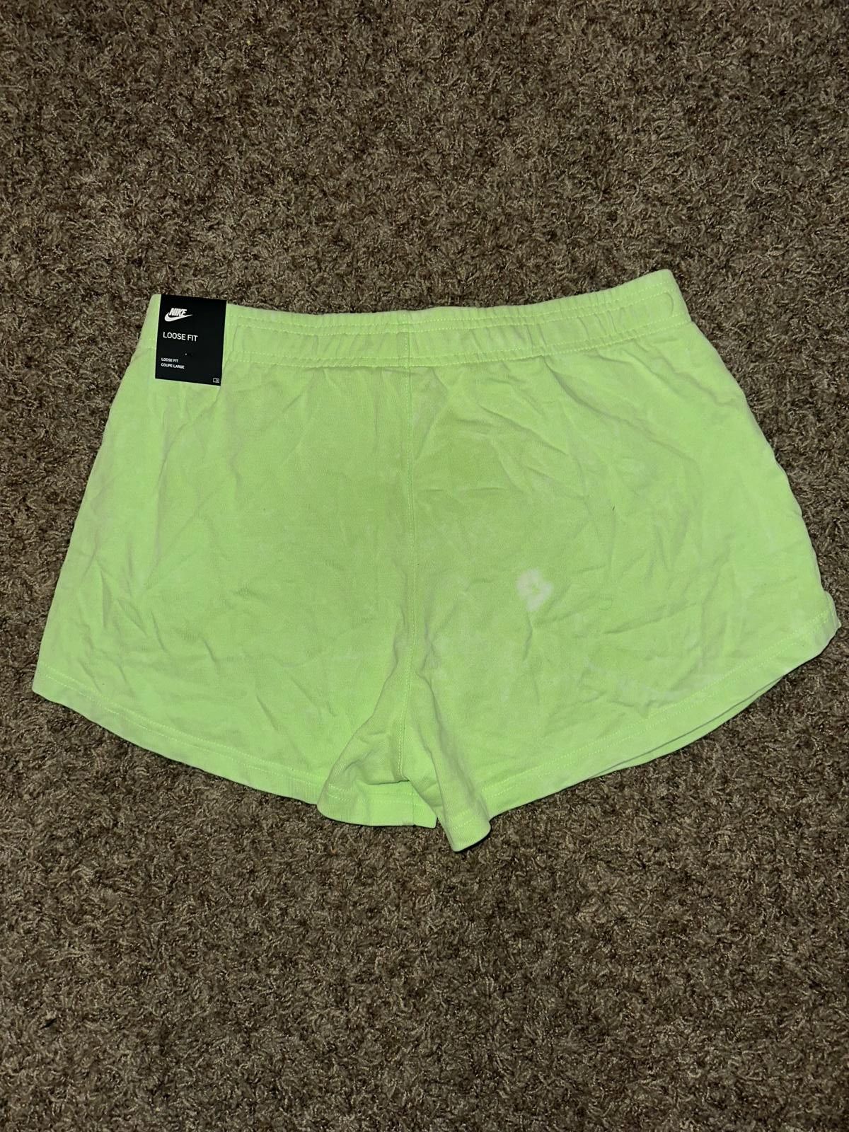 Nike Nike Women’s Sportwear Wash Pack Neon Overdye Ghost Green Shorts Size 32" / US 10 / IT 46 - 6 Thumbnail