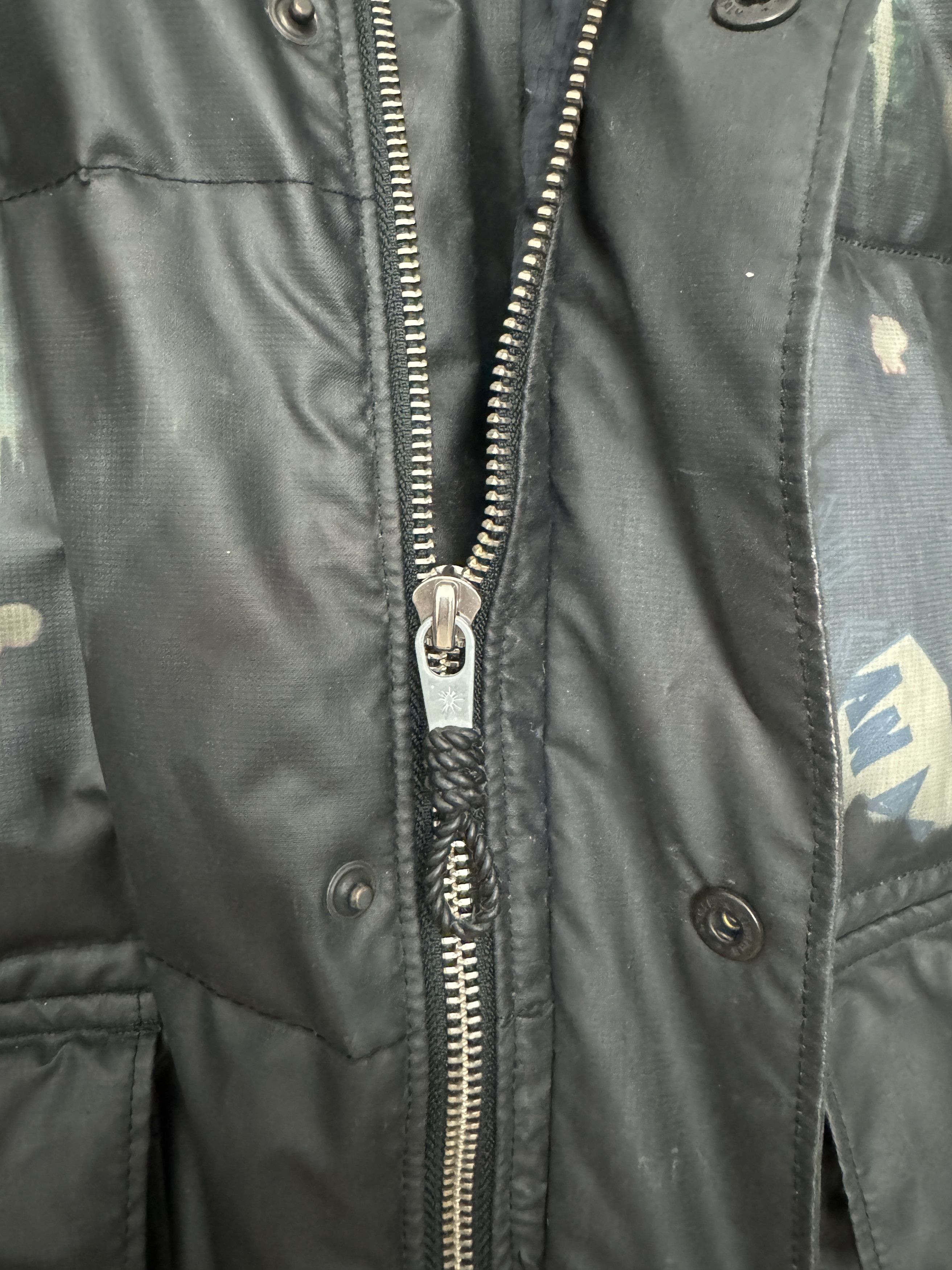 Maison MIHARA YASUHIRO Limited Puma MiharaYasuhiro Down Jacket Changes Color Size US S / EU 44-46 / 1 - 6 Thumbnail