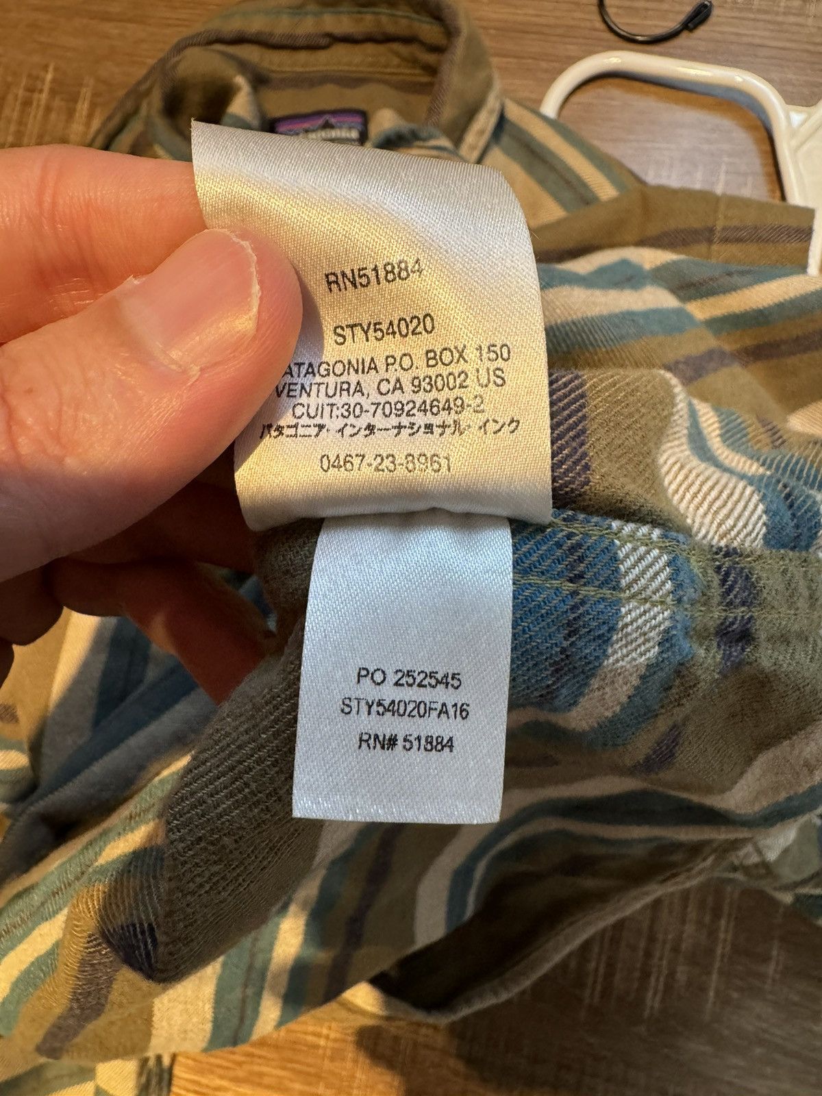 Patagonia Patagonia Organic Cotton Striped Button Shirt Medium Mens Size US M / EU 48-50 / 2 - 8 Thumbnail