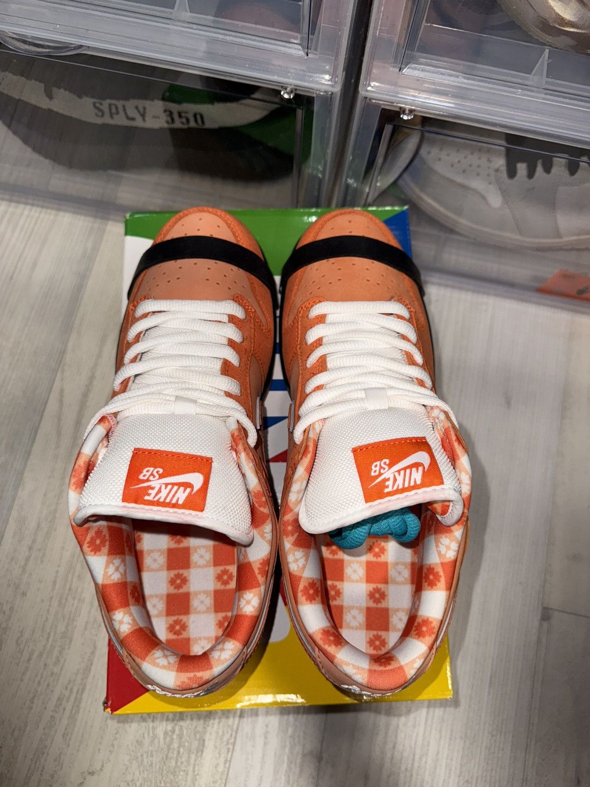 Nike SB Nike SB Dunk Low OG QS Orange Lobster Size US 9 / EU 42 - 6 Thumbnail