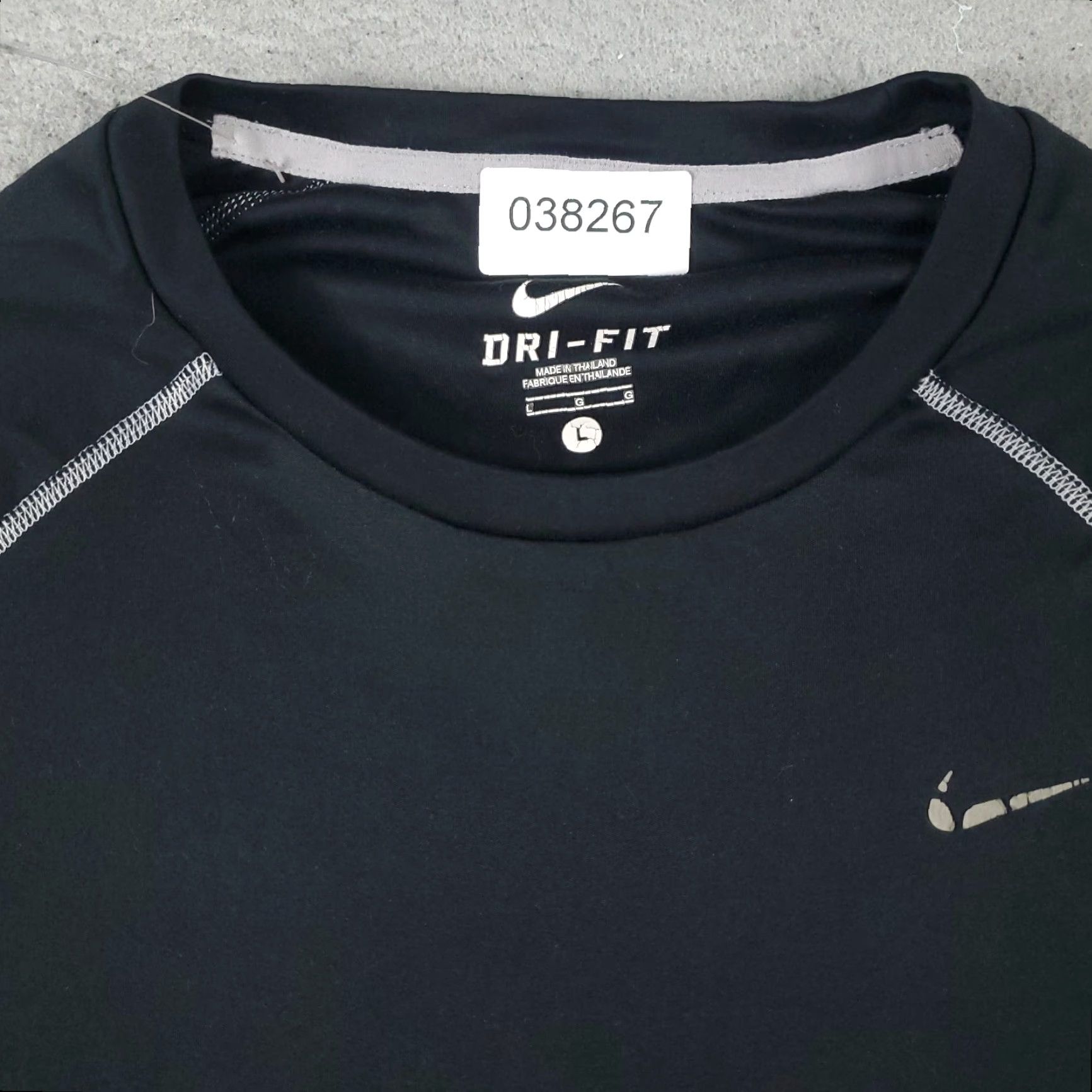 Nike Nike T Shirt Mens Large Black Swoosh Active Short Sleeve Shirt Mens Large Black Nike Logo Activewear Modern Sports Size US L / EU 52-54 / 3 - 2 Thumbnail
