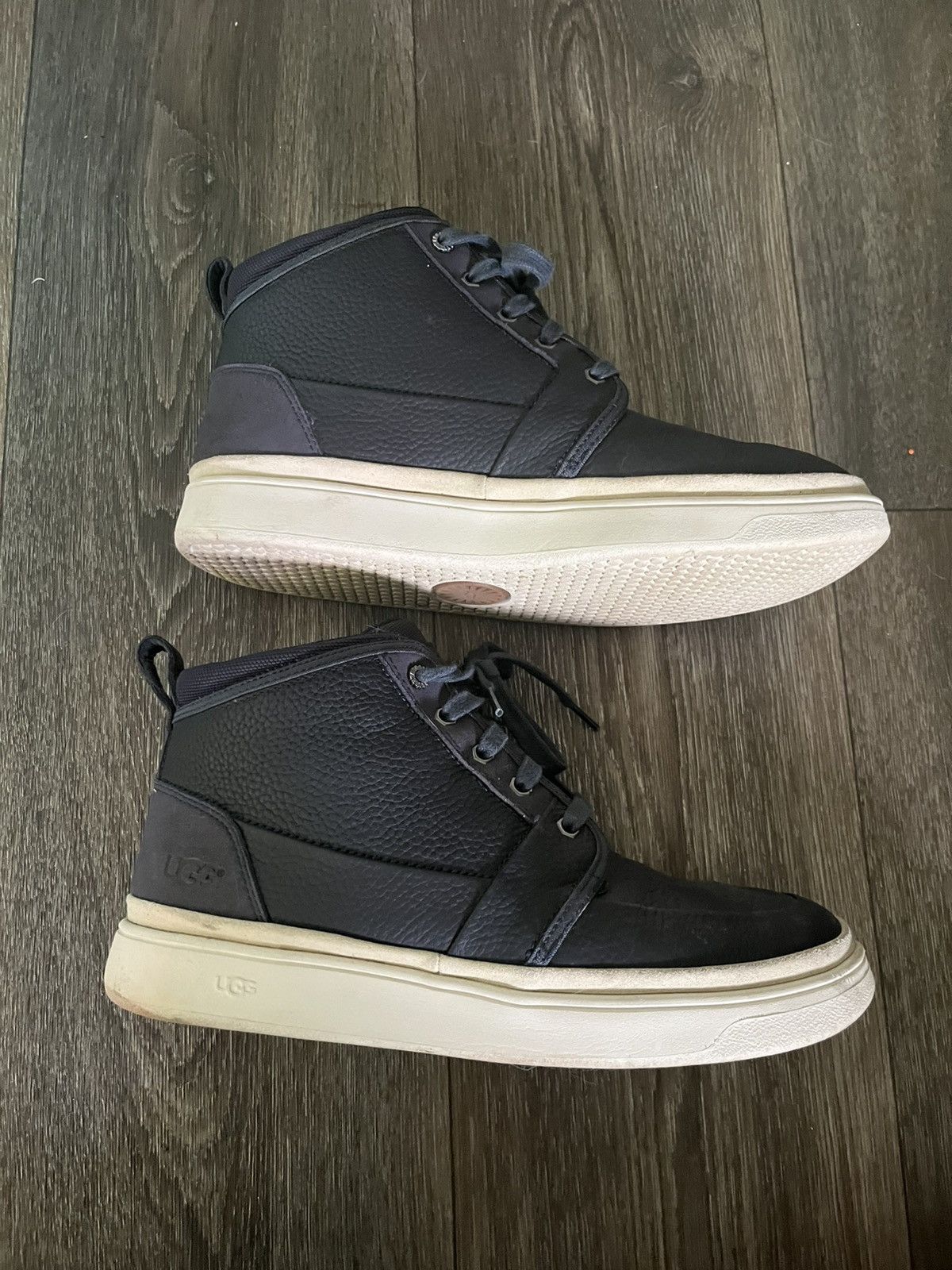 Ugg Mens Ugg Navy hightop sneaker Size US 9.5 / EU 42-43 - 5 Thumbnail