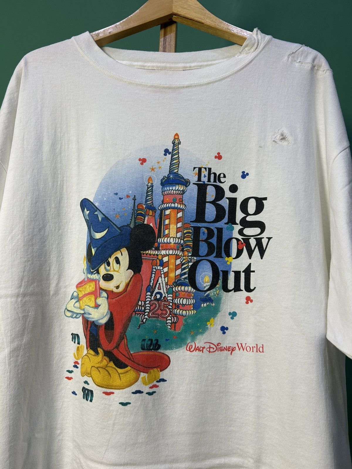 Disney Disney Mickey Fantasia The Big Blow Out 90s Vintage Tee Size US XXL / EU 58 / 5 - 2 Thumbnail