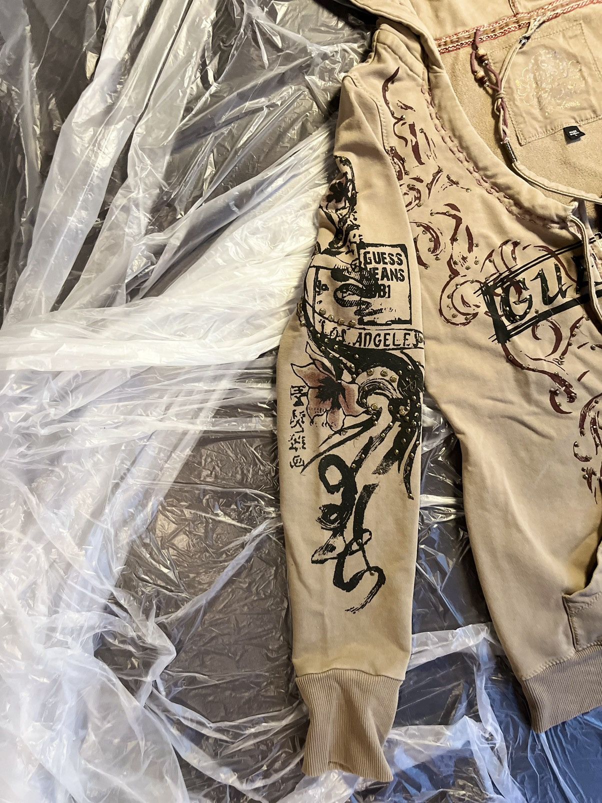 Guess × Japanese Brand Guess Vintage Embroidered Hoodie Size M / US 6-8 / IT 42-44 - 3 Thumbnail