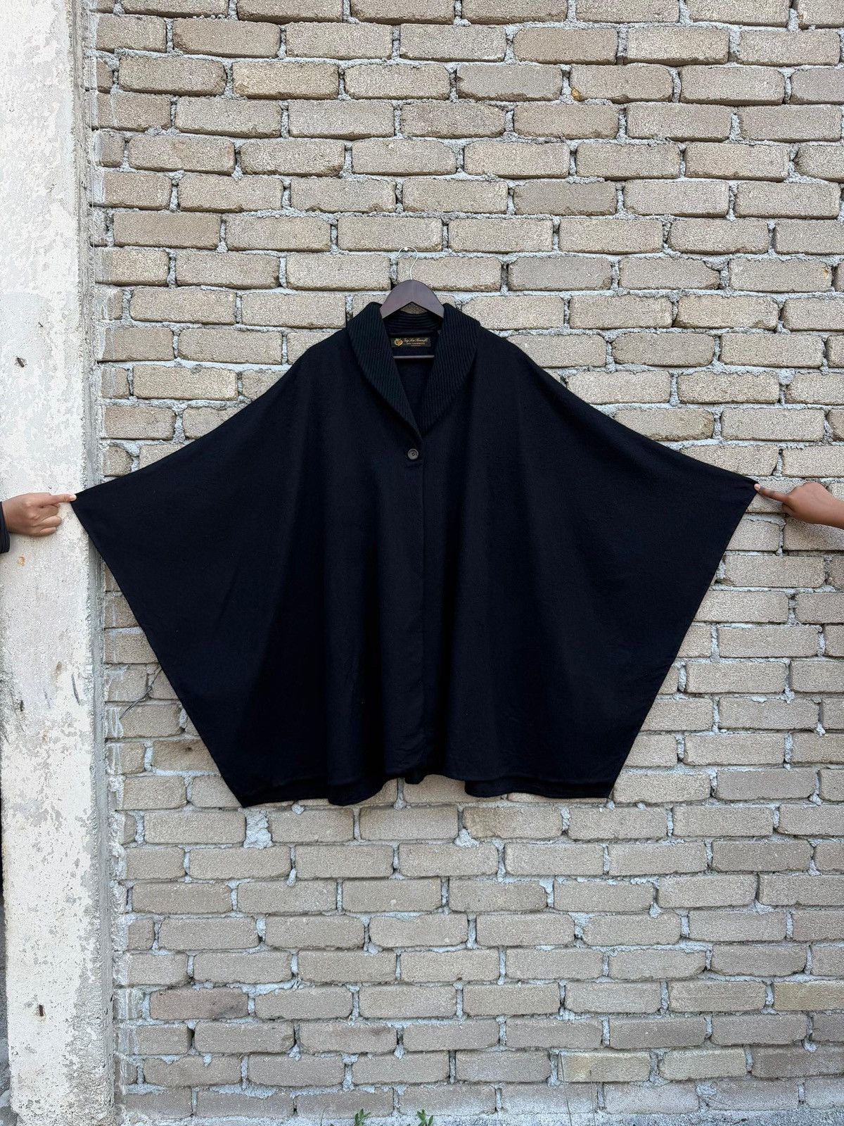 Loro Piana Loro Piana Poncho Size US M / EU 48-50 / 2 - 7 Thumbnail