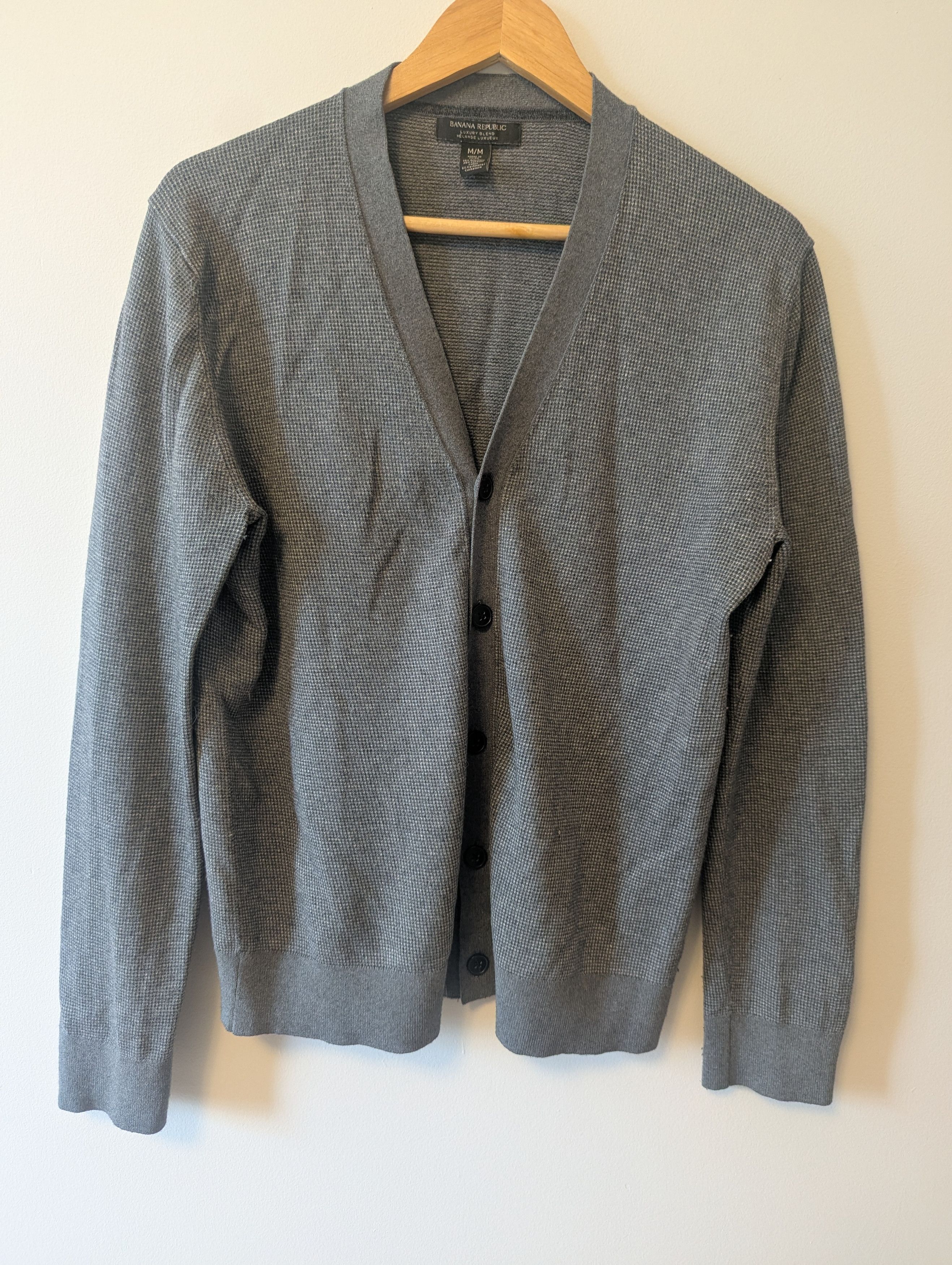 Banana Republic Men's Banana Republic Grey Silk/Cashmere Blend Cardigan Size US M / EU 48-50 / 2 - 1 Thumbnail