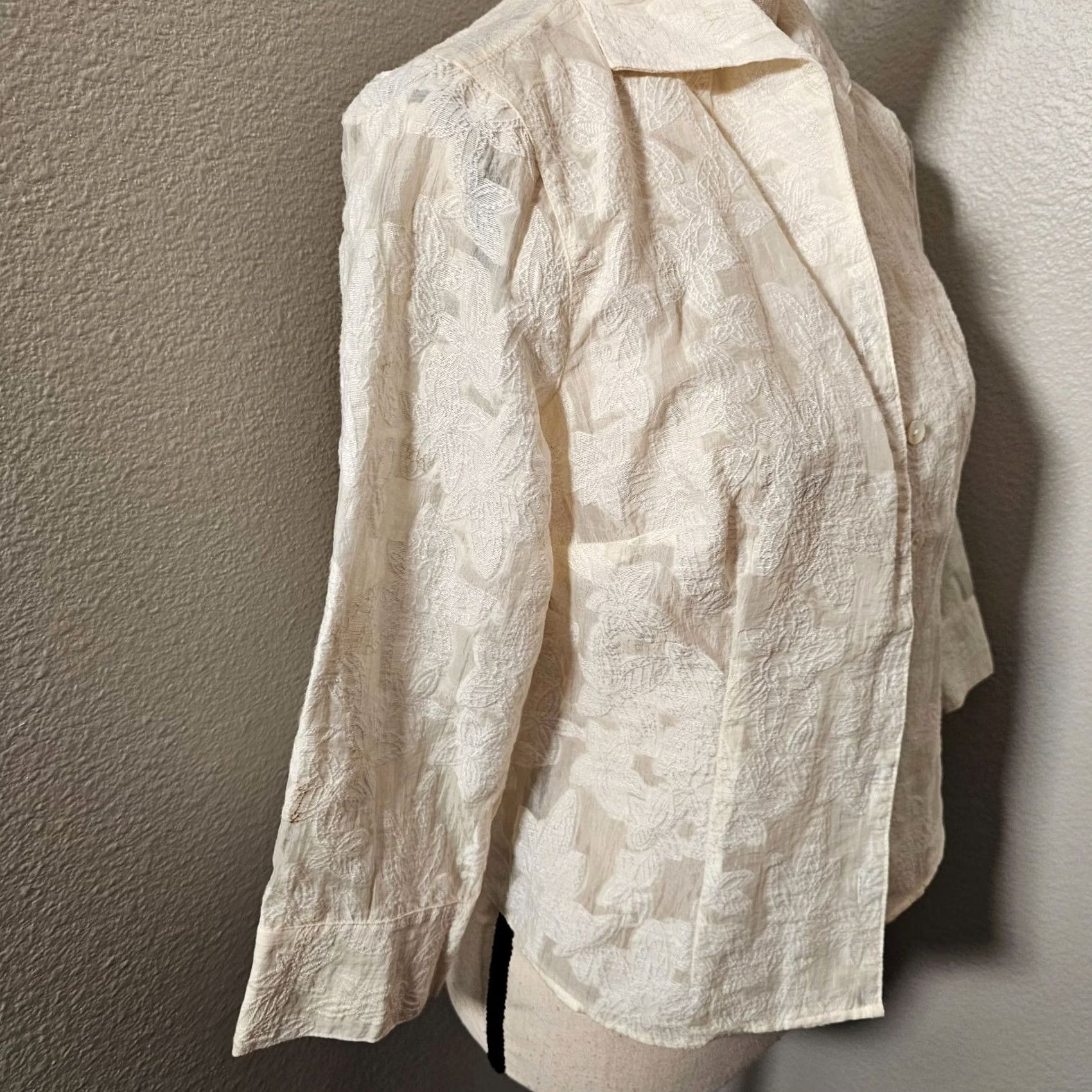 Talbots Talbots Petites Women's 4 Linen 3/4 Sleeve Button Down Shirt Ivory Sheer Blouse Shirt Blouse Size S / US 4 / IT 40 - 5 Thumbnail