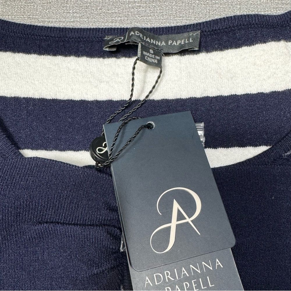 Adrianna Papell NWT New $109 Adrianna Papell Contrast Tipped Bow Sweater Si Size S / US 4 / IT 40 - 6 Thumbnail