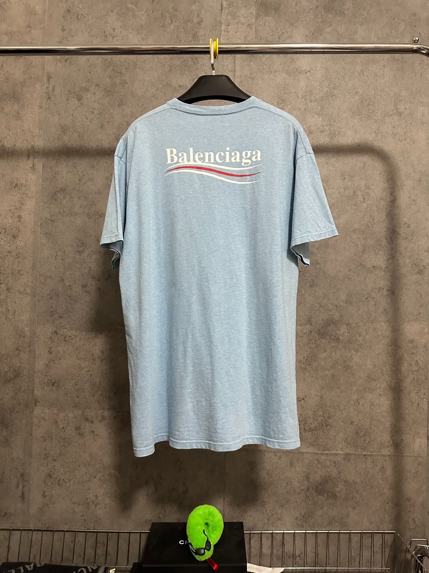 Balenciaga Balenciaga Coke Print Logo Short-Sleeve T-Shirt Size US S / EU 44-46 / 1 - 4 Thumbnail