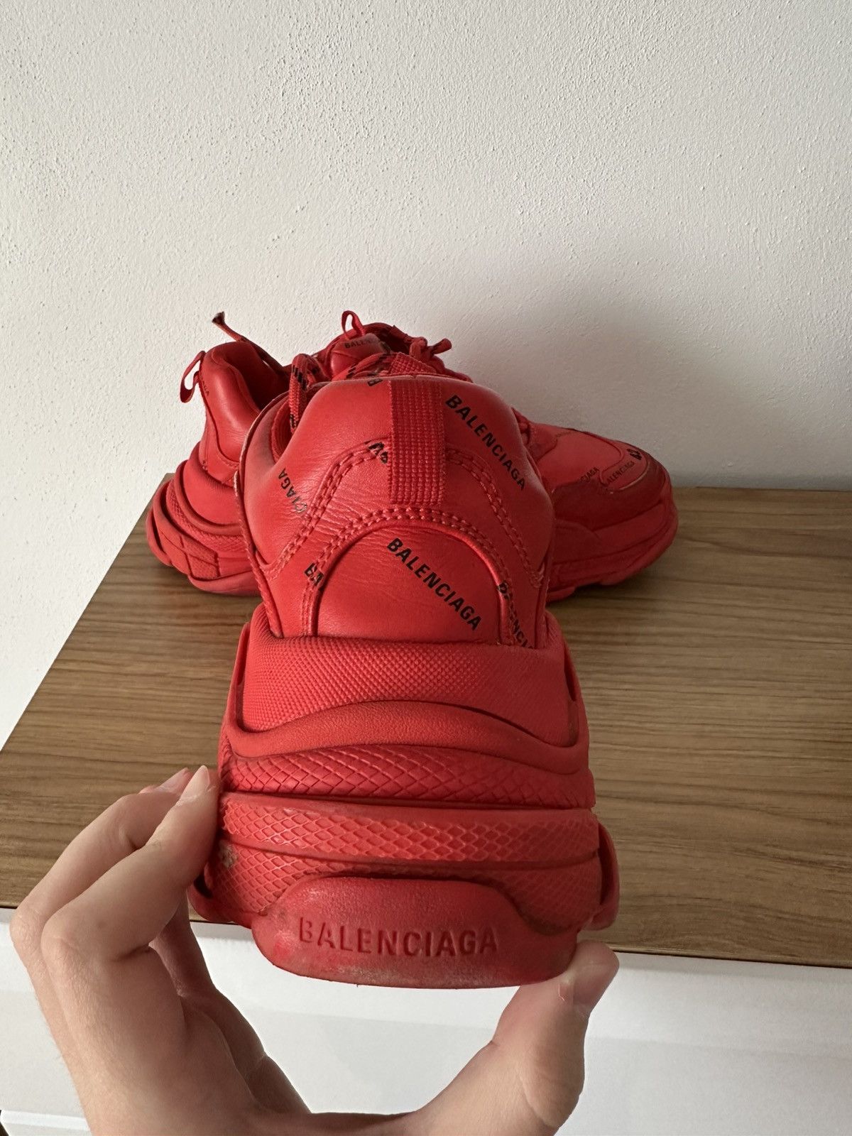 Balenciaga balenciaga triple s red and black Size US 9 / EU 42 - 3 Thumbnail