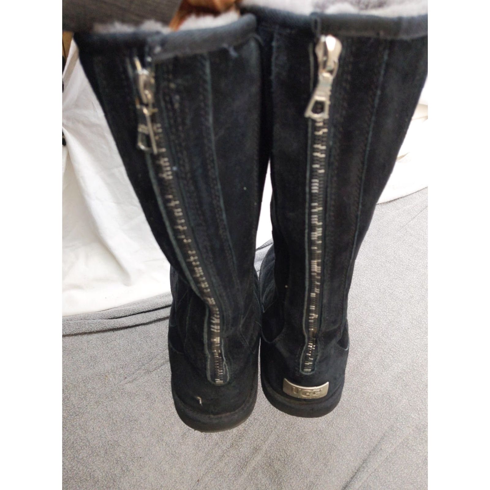 Ugg UGG Knightsbridge Boots Womens 9 Black Leather Shearling Lined Zip Mid Calf Size US 9 / IT 39 - 7 Thumbnail