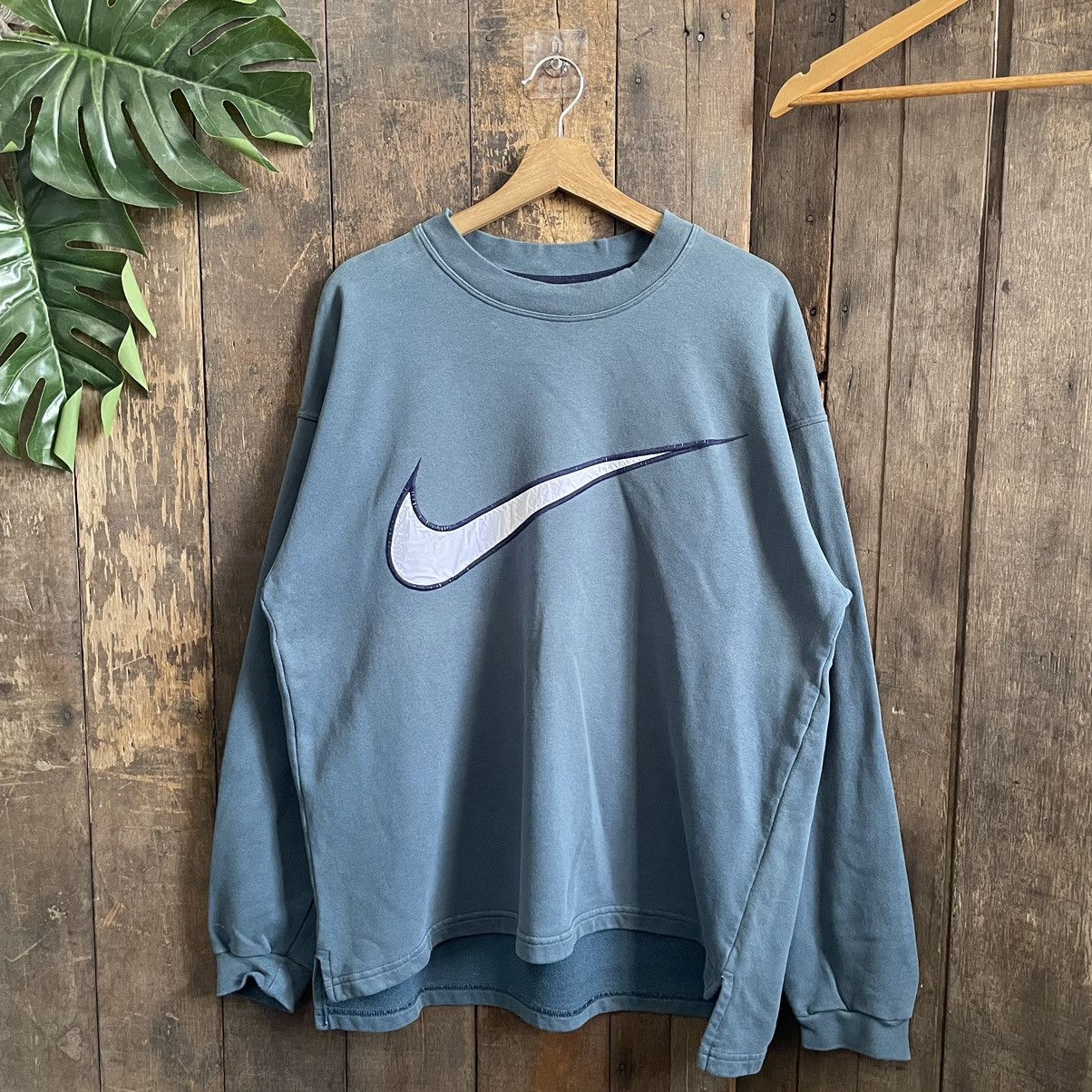 Vintage 90's Nike big swoosh Crewneck