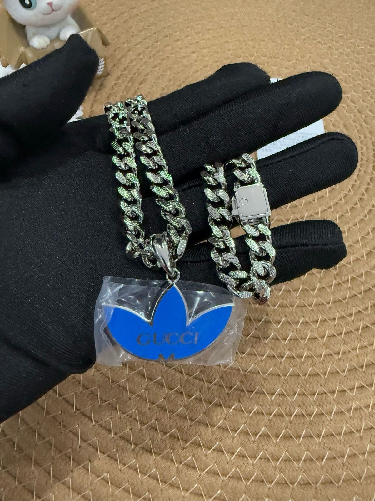 Gucci Enamel Gourmette Trefoil Small Pendant Necklace Size ONE SIZE - 5 Thumbnail