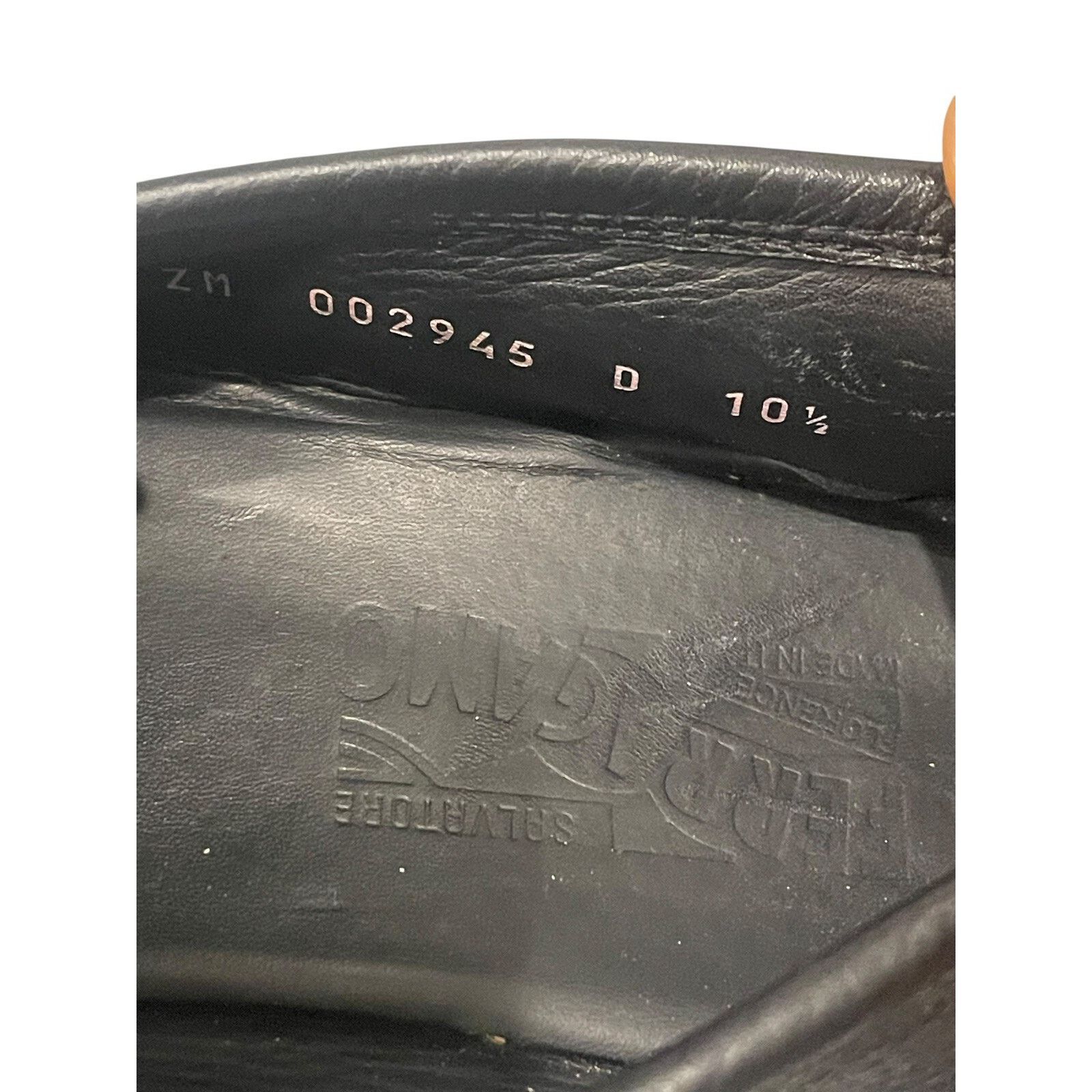 Salvatore Ferragamo Salvatore Ferragamo Pebble Leather Side Buckle Loafer 10.5 Size US 10.5 / EU 43-44 - 8 Thumbnail