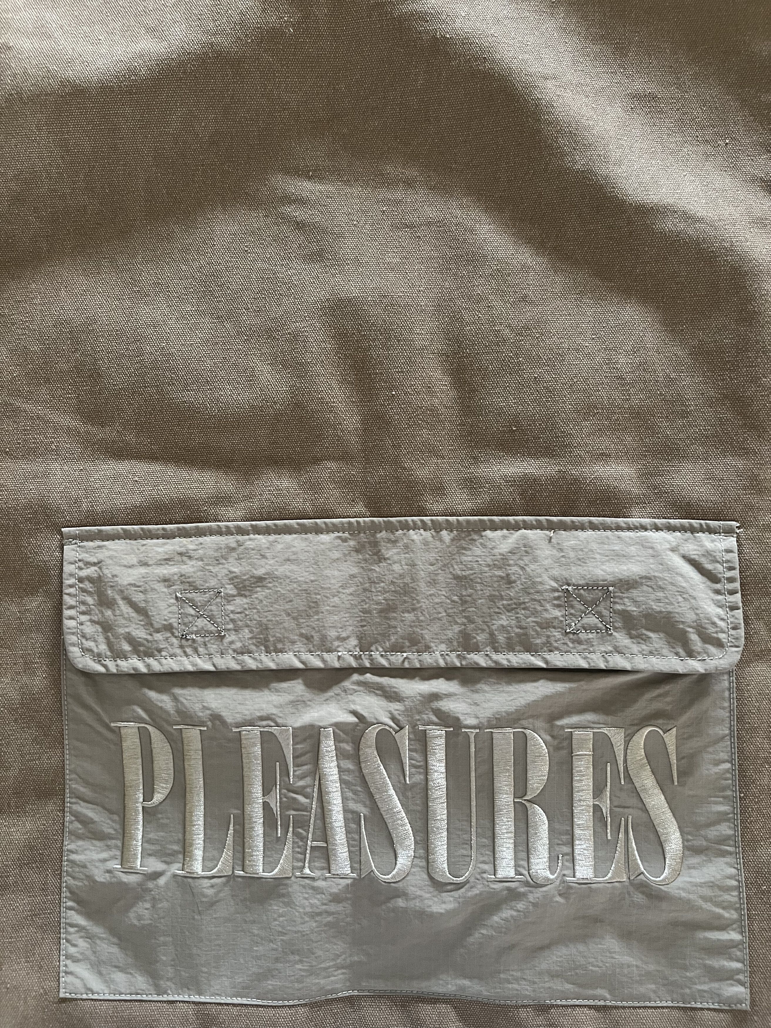 Pleasures Pleasures Beagle Hunting Vest Size US L / EU 52-54 / 3 - 7 Thumbnail