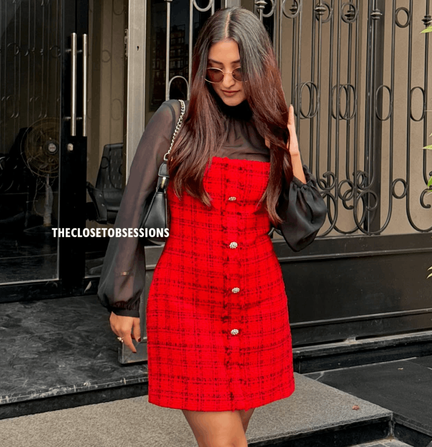 Zara ZARA BLOGGER FAVE!!! Fitted Textured Dress Size S / US 4 / IT 40 - 3 Thumbnail
